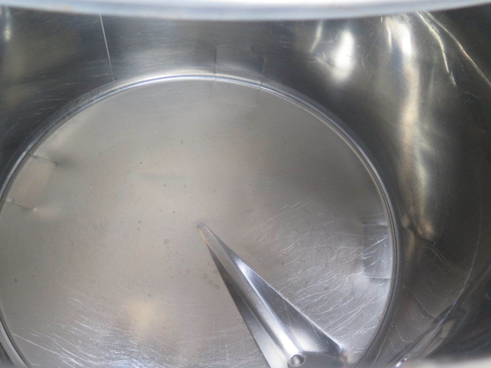 1000 Liter Stainless Steel Rolling Transfer Tank w/ Lid (SOLD AS-IS - NO WARRANTY) - Image 5 of 9