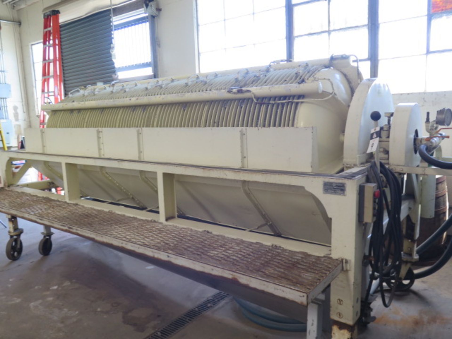 Willmes Presser Type 2300-1700 2300 Liter Press s/n 23079 (SOLD AS-IS - NO WARRANTY) - Image 3 of 14