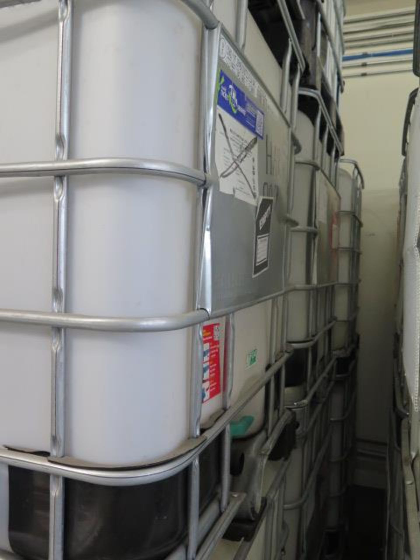 1000 Liter (250 Gallon) Stackable Plastic Storage Tanks (8) (SOLD AS-IS - NO WARRANTY) - Image 5 of 5