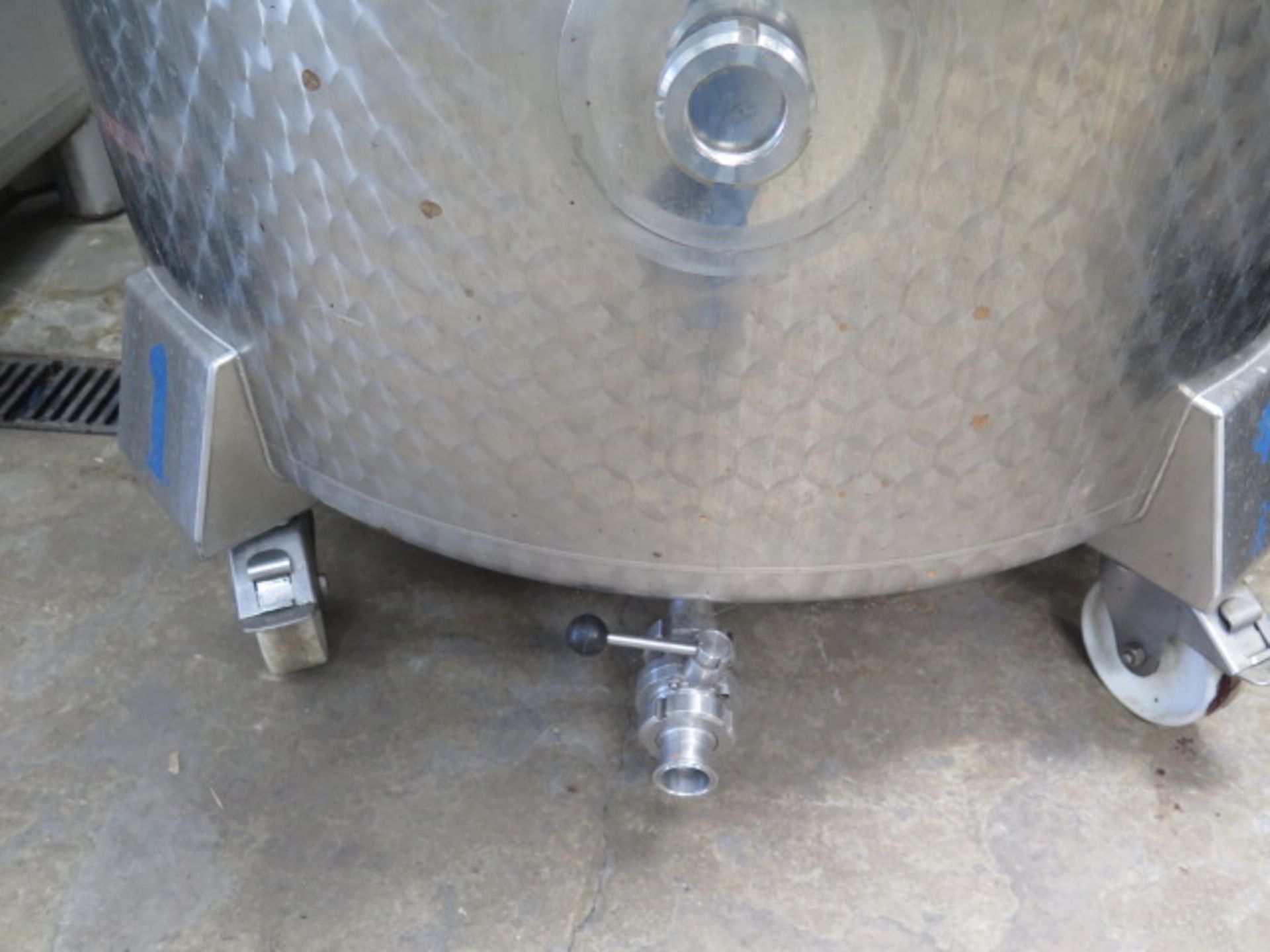 1000 Liter Stainless Steel Rolling Transfer Tank w/ Lid (SOLD AS-IS - NO WARRANTY) - Image 7 of 11