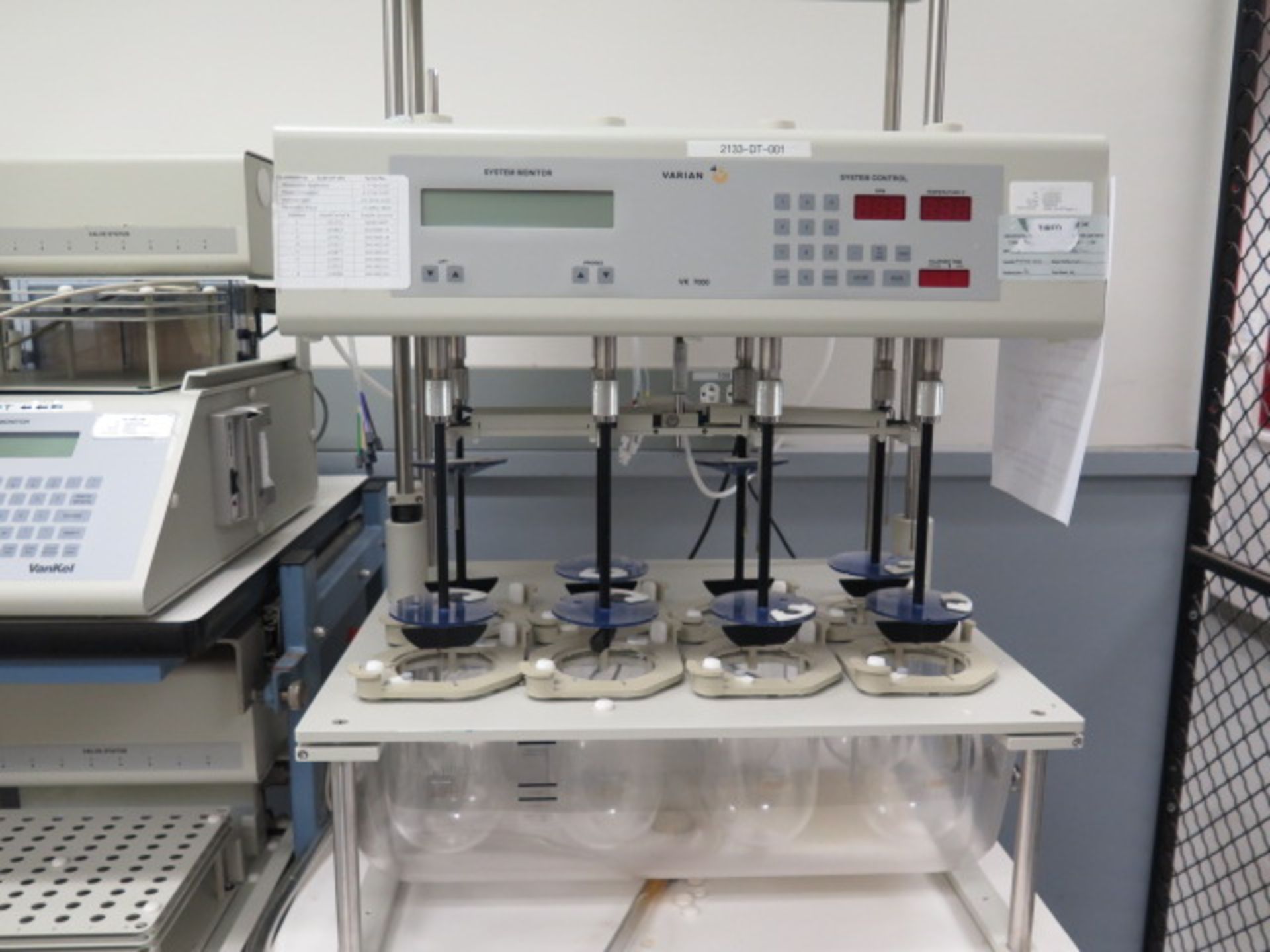 Varian / VanKel Dissolution Sampling System w/ VK8000 Monitor, VK7000 Dissolution Appar, SOLD AS IS - Image 4 of 17