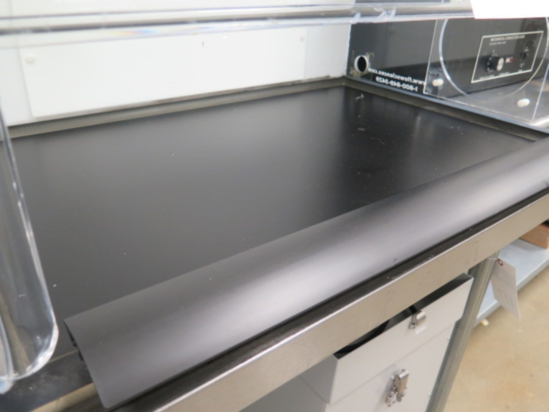 Flow Sciences mdl. F2015BKDVA 3’ Base Table-Top Flow Hood w/ Blower Unit (SOLD AS-IS - NO WARRANTY) - Image 4 of 9