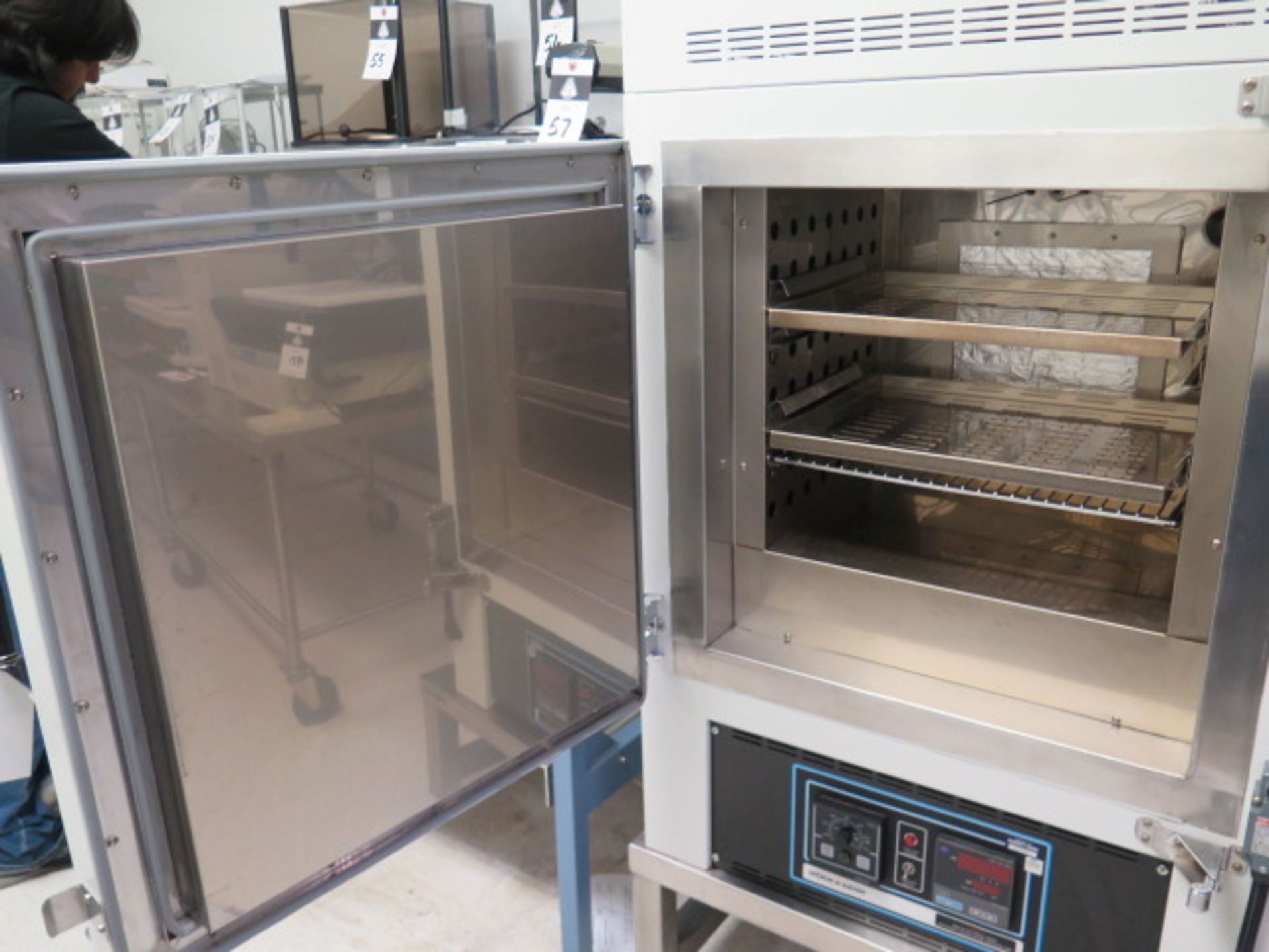 SPX BlueM CSP-400A-B-ST350 Electric Lab Oven s/n 30539 w/ Controls, To 343 Deg C, 5.3kW, SOLD AS IS - Image 5 of 9