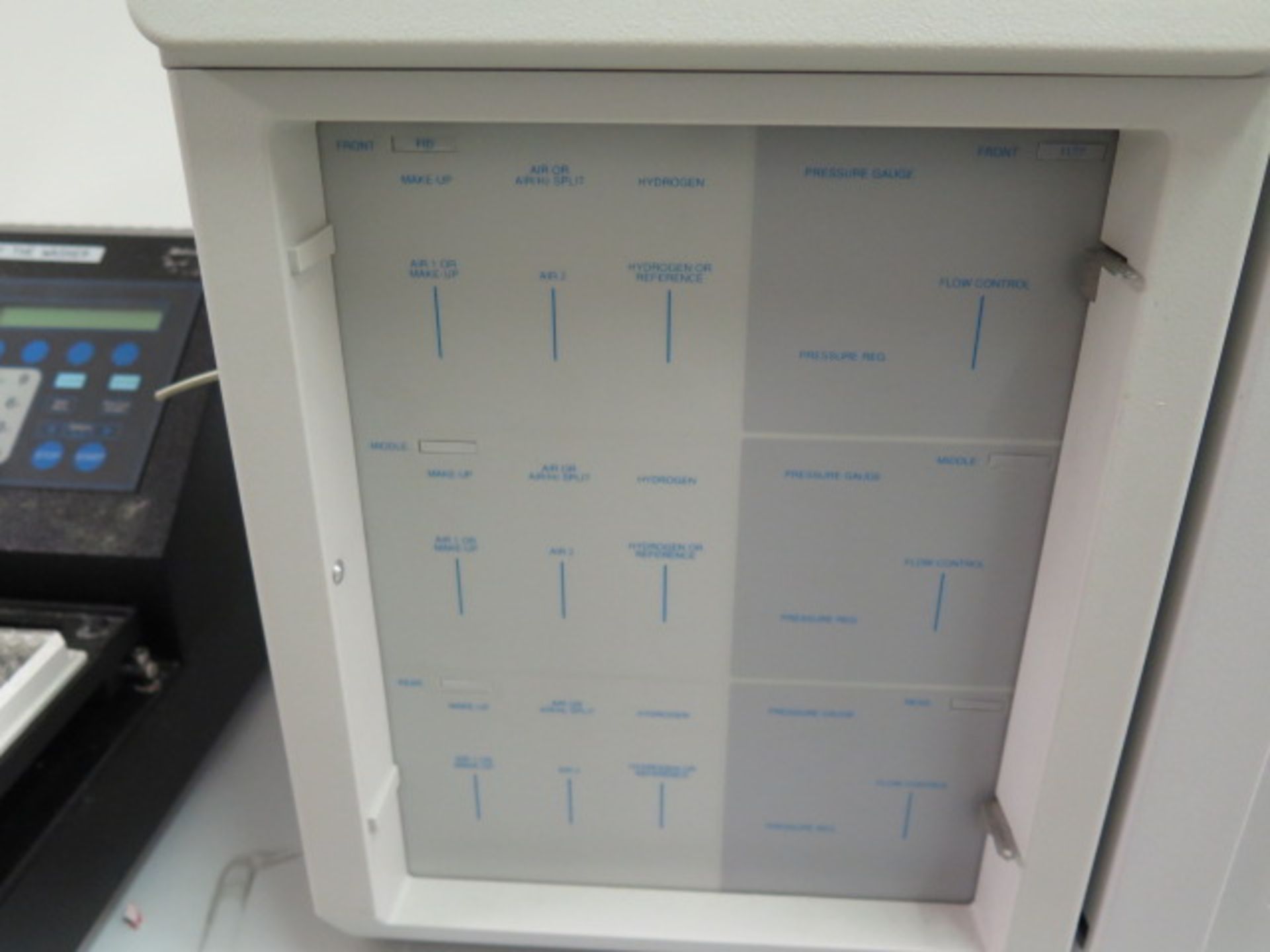 Varion 3800/3380 Gas Chromatograph (PARTS MACHINE) s/n 104921 (SOLD AS-IS - NO WARRANTY) - Image 7 of 8