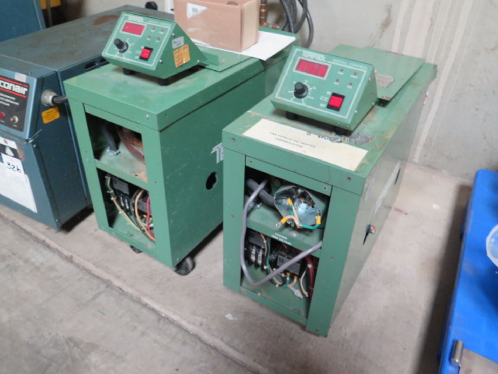 Conair 840-522-01 and (2) Temptek T-1 Temperature Controllers (3 - NEED WORK) (SOLD AS-IS - NO WARRA - Image 8 of 11