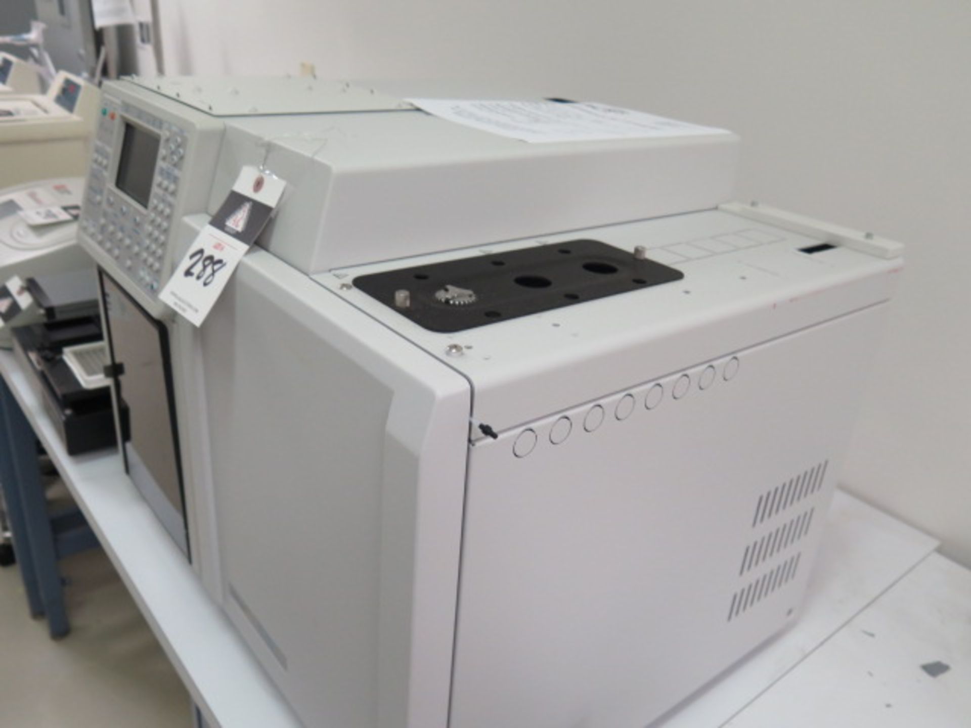 Varion 3800/3380 Gas Chromatograph (PARTS MACHINE) s/n 104921 (SOLD AS-IS - NO WARRANTY) - Image 3 of 8