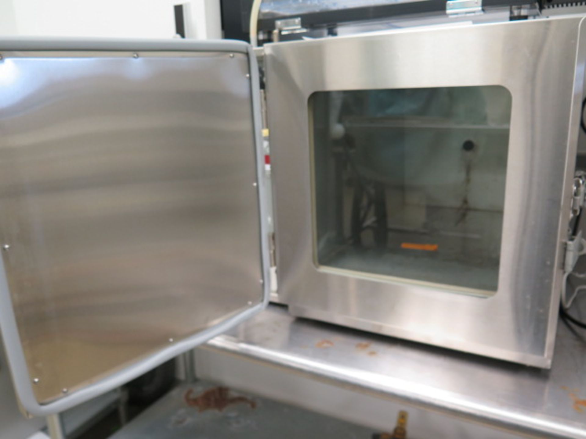 VWR mdl. 1430M Vacuum Oven s/n 1201098 60-105 Degrees C (SOLD AS-IS - NO WARRANTY) - Image 4 of 10