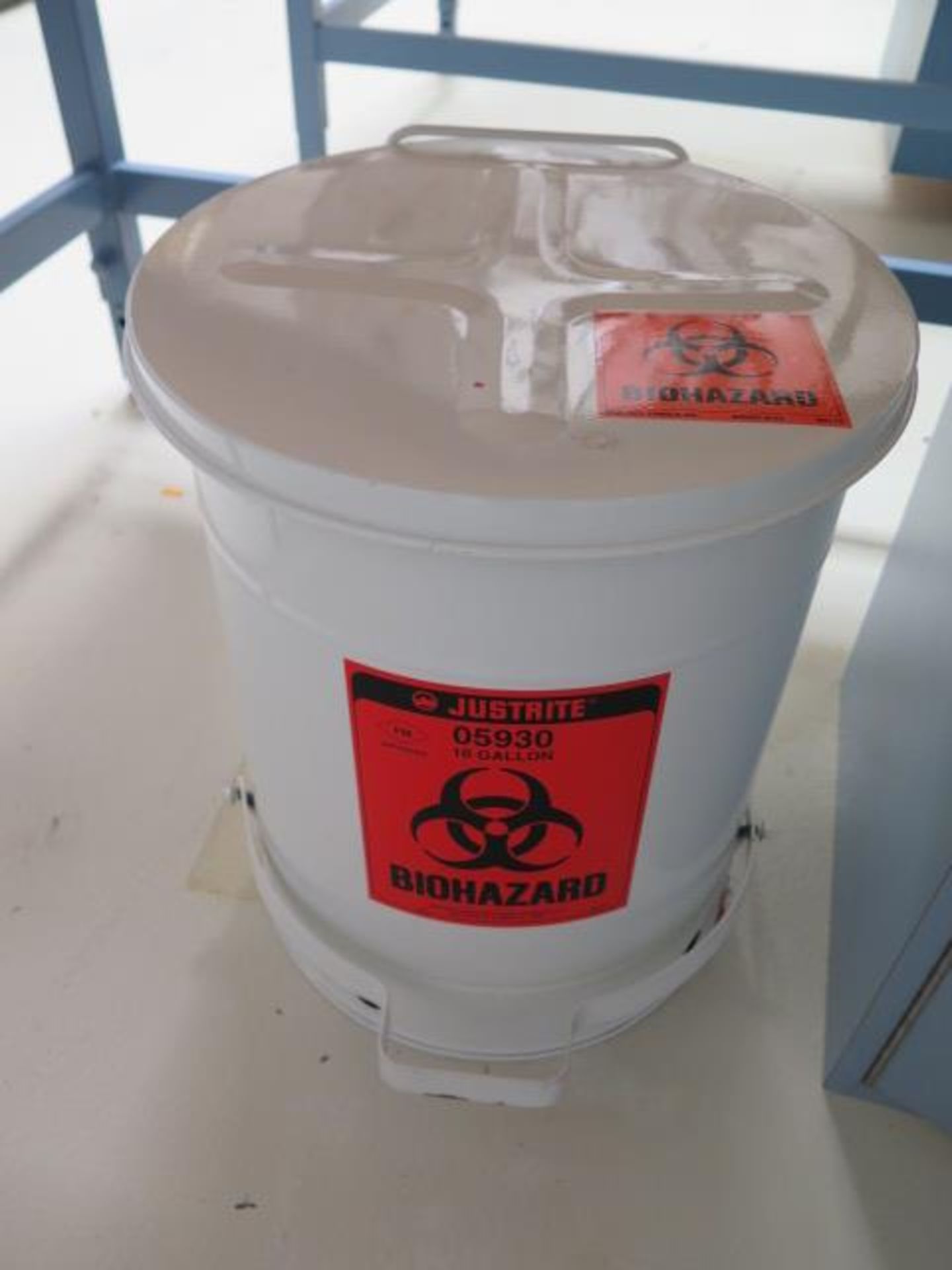 Acids Storage Cabinet and Safety Rag Can (SOLD AS-IS - NO WARRANTY) - Image 4 of 4