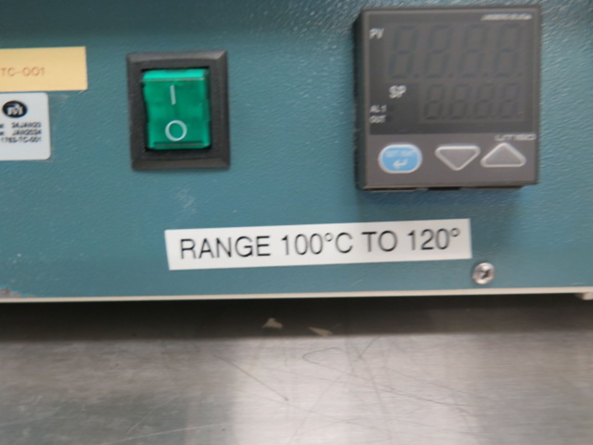 Thermo Electron Lindberg / BlueM mdl. V01218A Vacuum Oven s/n 9100734 (SOLD AS-IS - NO WARRANTY) - Image 9 of 10