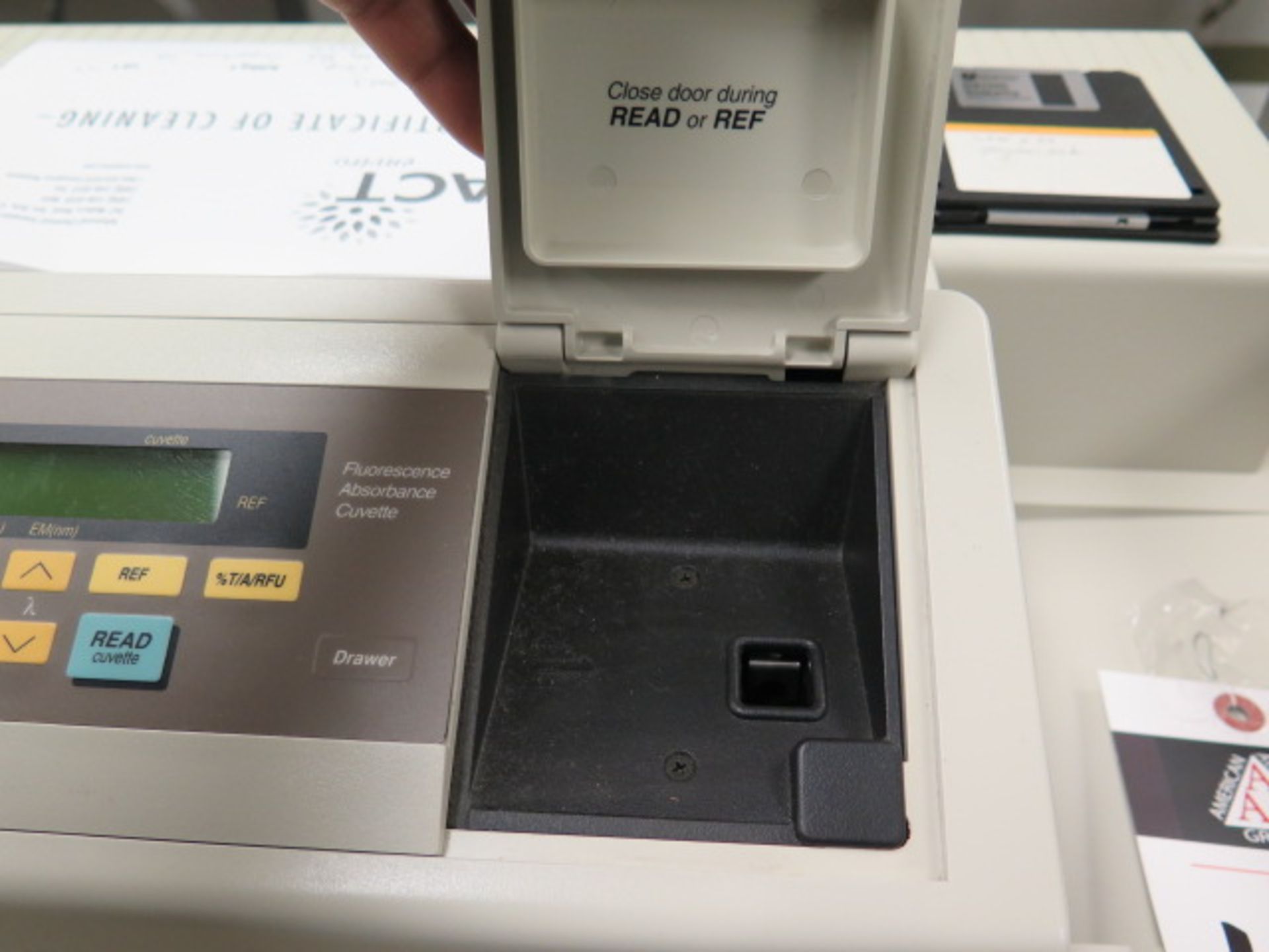 Molecular Devices “SPECTRAmax M2” Multi-Mode Microplate Plate Reader s/n D05153 - Image 4 of 6