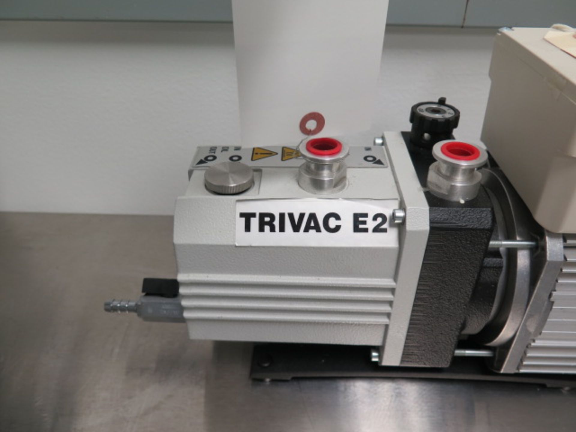 SP Trivac E2 mdl. D2.5E Vacuum Pump (SOLD AS-IS - NO WARRANTY) - Image 4 of 7