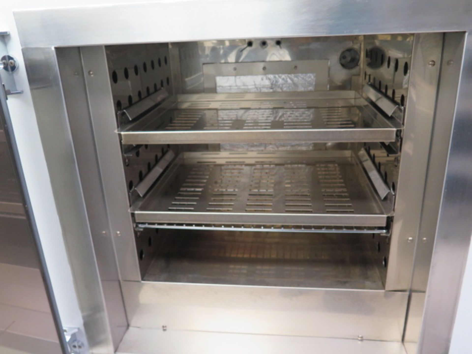 SPX BlueM CSP-400A-B-ST350 Electric Lab Oven s/n 30539 w/ Controls, To 343 Deg C, 5.3kW, SOLD AS IS - Image 4 of 9