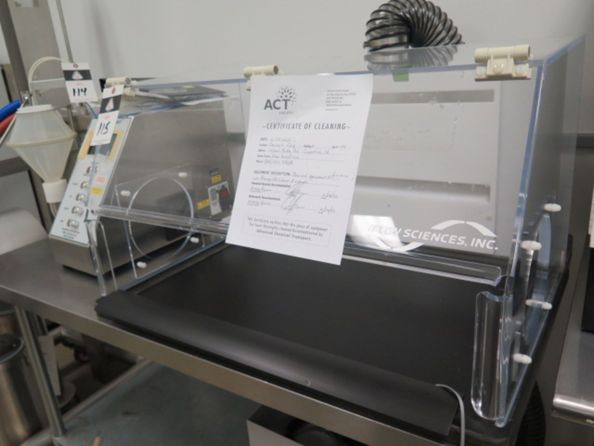 Flow Sciences mdl. F2015BKDVA 3’ Base Table-Top Flow Hood w/ Blower Unit (SOLD AS-IS - NO WARRANTY) - Image 3 of 9