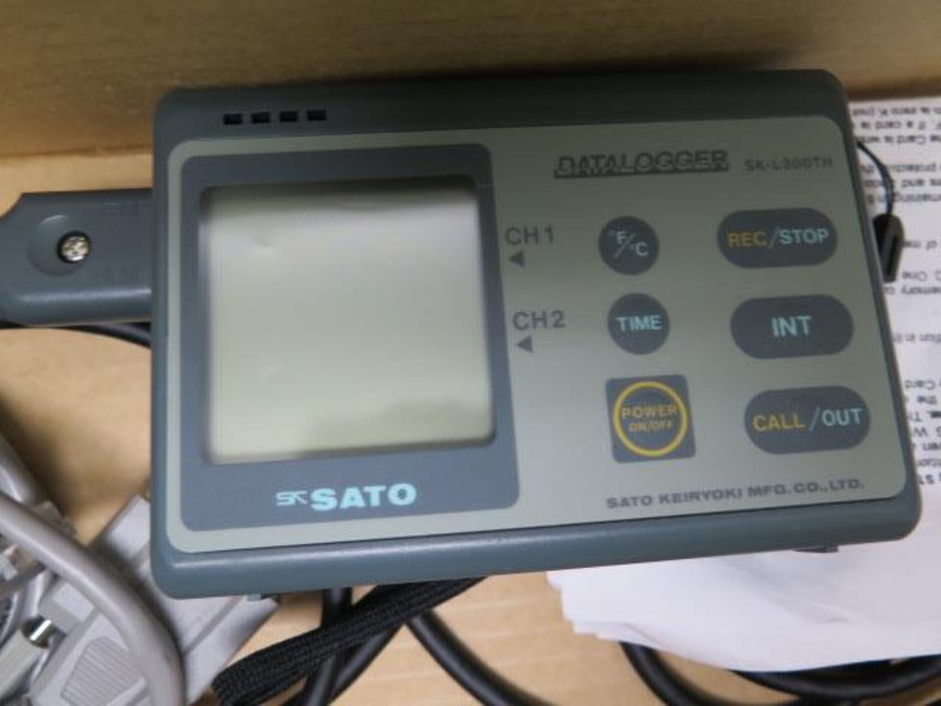 Sato SK-L200TH Data Logger and VWR Digital Hygrometer/Thermometer/Dew Point Meter (SOLD AS-IS - NO W - Image 6 of 6