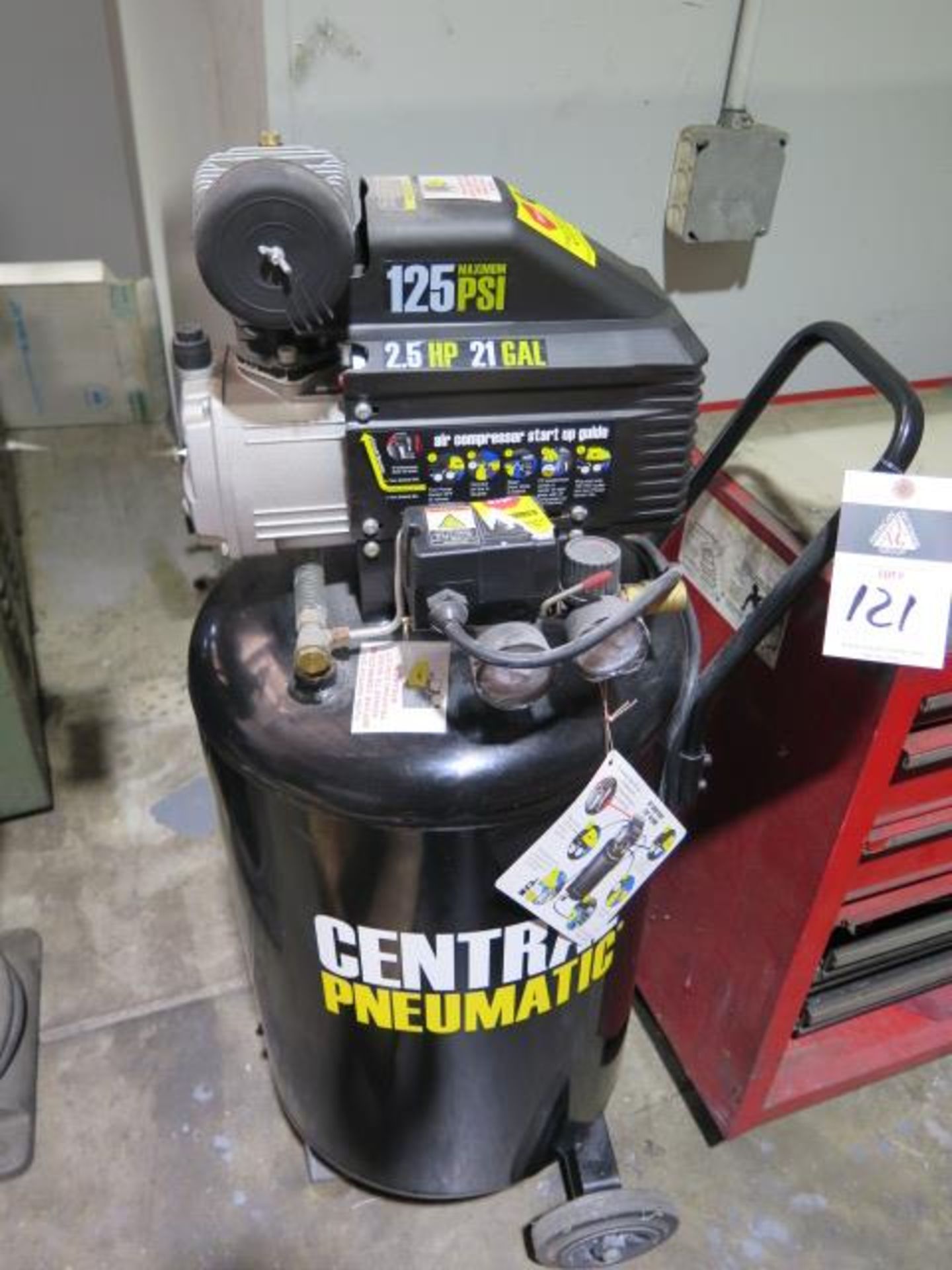 Central Pneumatic Portable 2.5Hp Air Compressor w/ 21 Gallon Tank (SOLD AS-IS - NO WARRANTY)