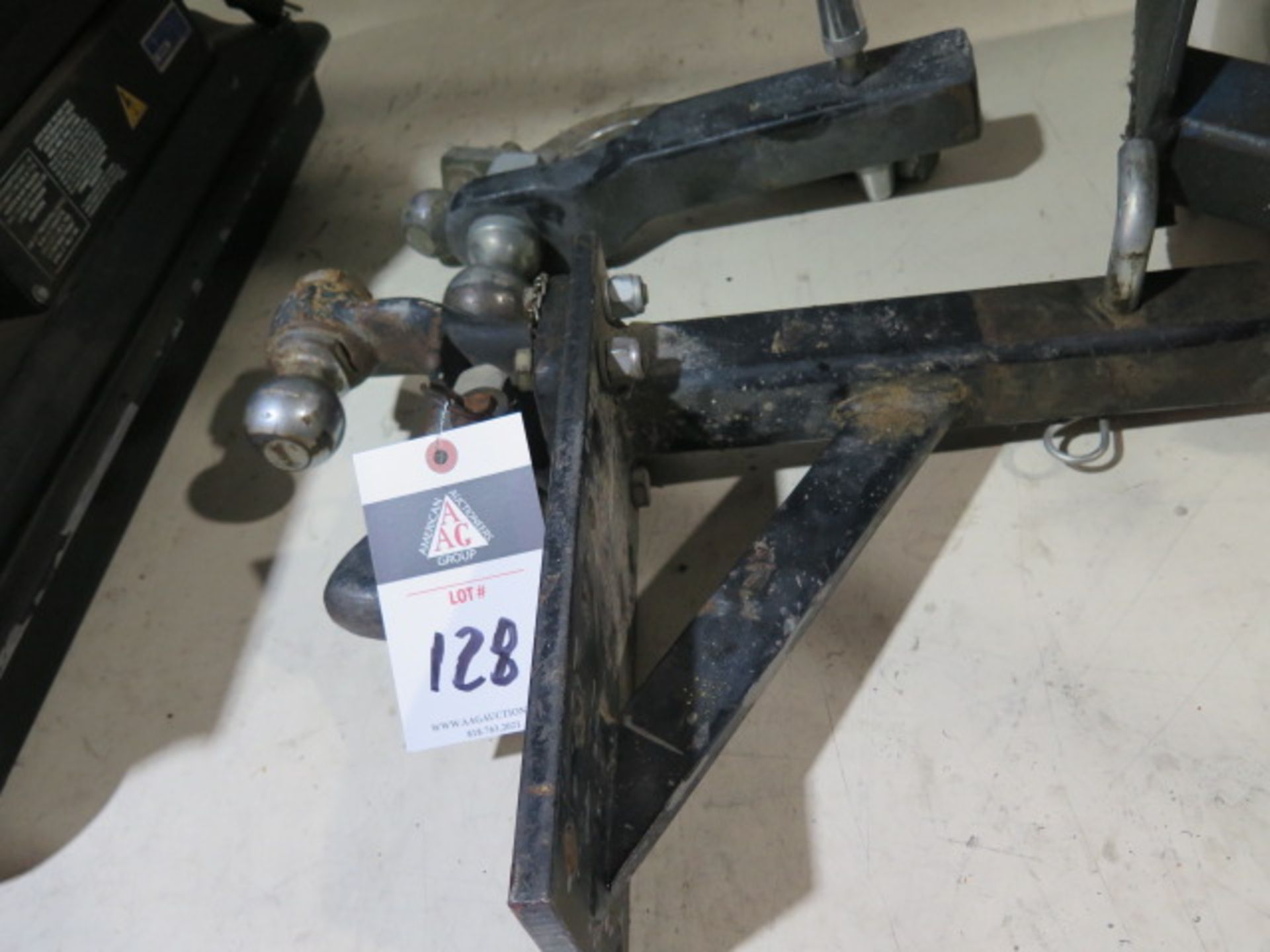 Trailer Hitch (SOLD AS-IS - NO WARRANTY) - Image 3 of 3