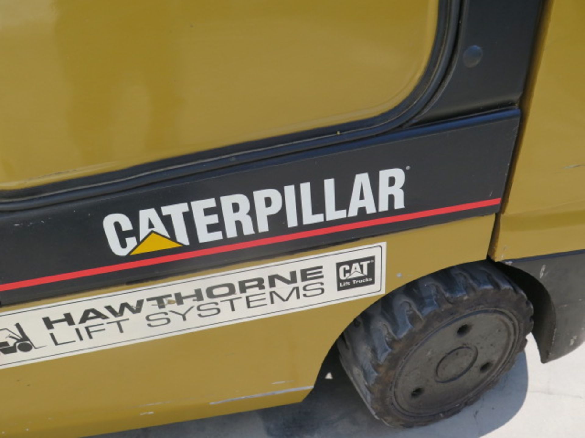 Caterpillar CG25K 4700 Lb Cap LPG Forklift s/n AT82C-03379 w/ 3-Stage, 188” Lift, SOLD AS IS - Image 6 of 17