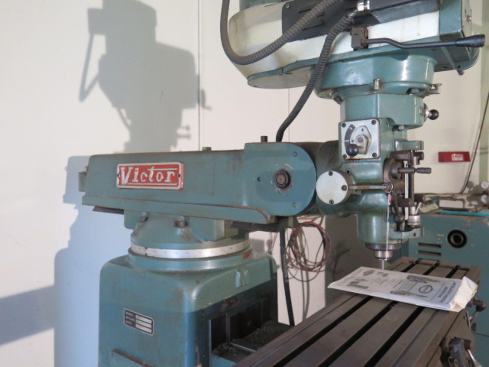 Victor mdl. VICTOR-330V Vertical Mill s/n 3369 w/ 3Hp, 60-4200 Dial RPM, Chrome Ways, SOLD AS IS - Image 6 of 12