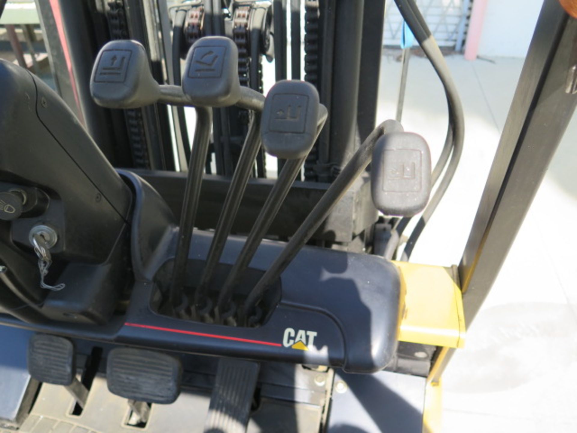 Caterpillar CG25K 4700 Lb Cap LPG Forklift s/n AT82C-03379 w/ 3-Stage, 188” Lift, SOLD AS IS - Image 9 of 17