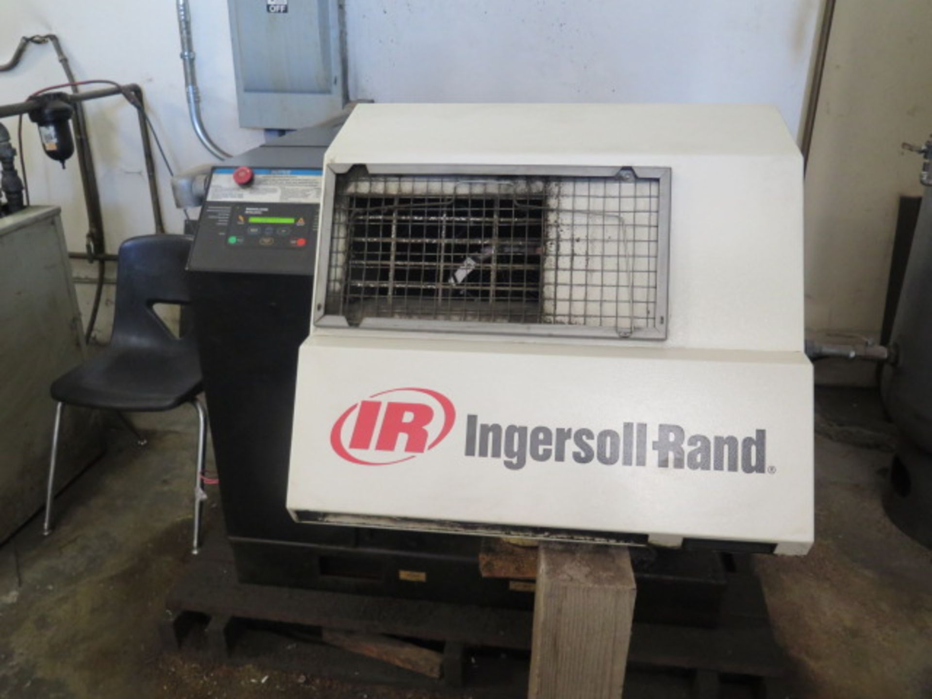 Ingersoll Rand SSR-EP-25 25Hp Rotary Air Comps/n JX4790U02103 w/ Intellisys Dig Controls, SOLD AS IS - Image 2 of 11