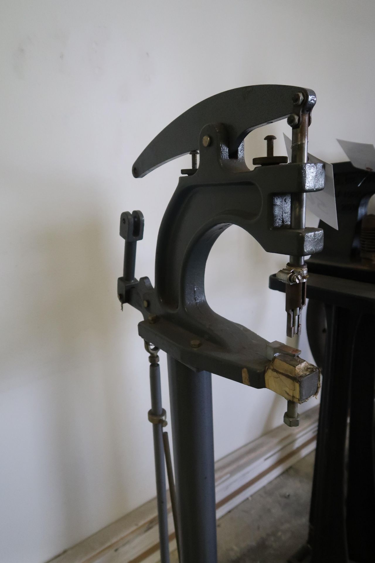 Heritage Kick Press (SOLD AS-IS - NO WARRANTY) - Image 4 of 5