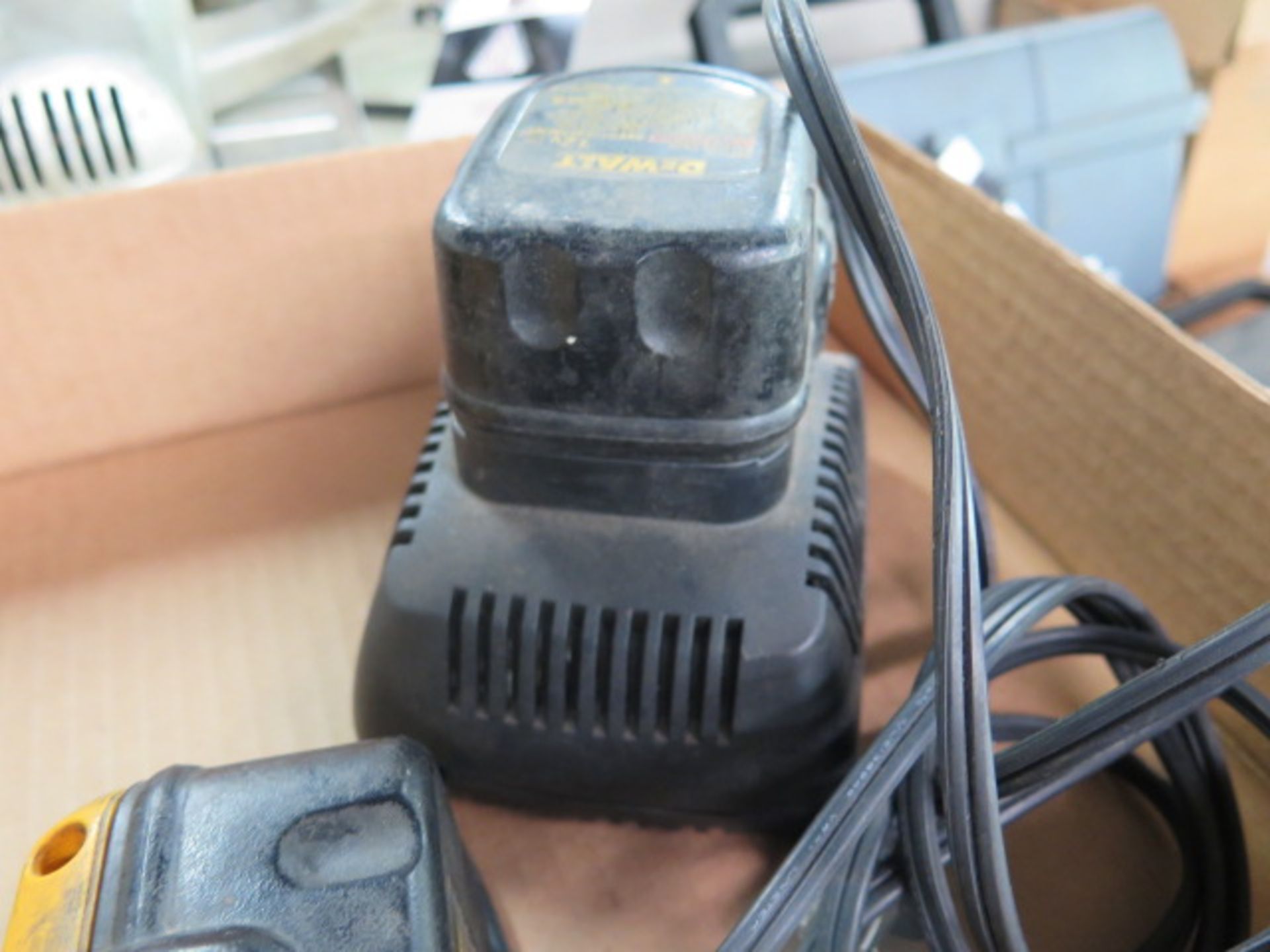 DeWalt Cordless Dril w/ Charger (SOLD AS-IS - NO WARRANTY) - Image 4 of 4