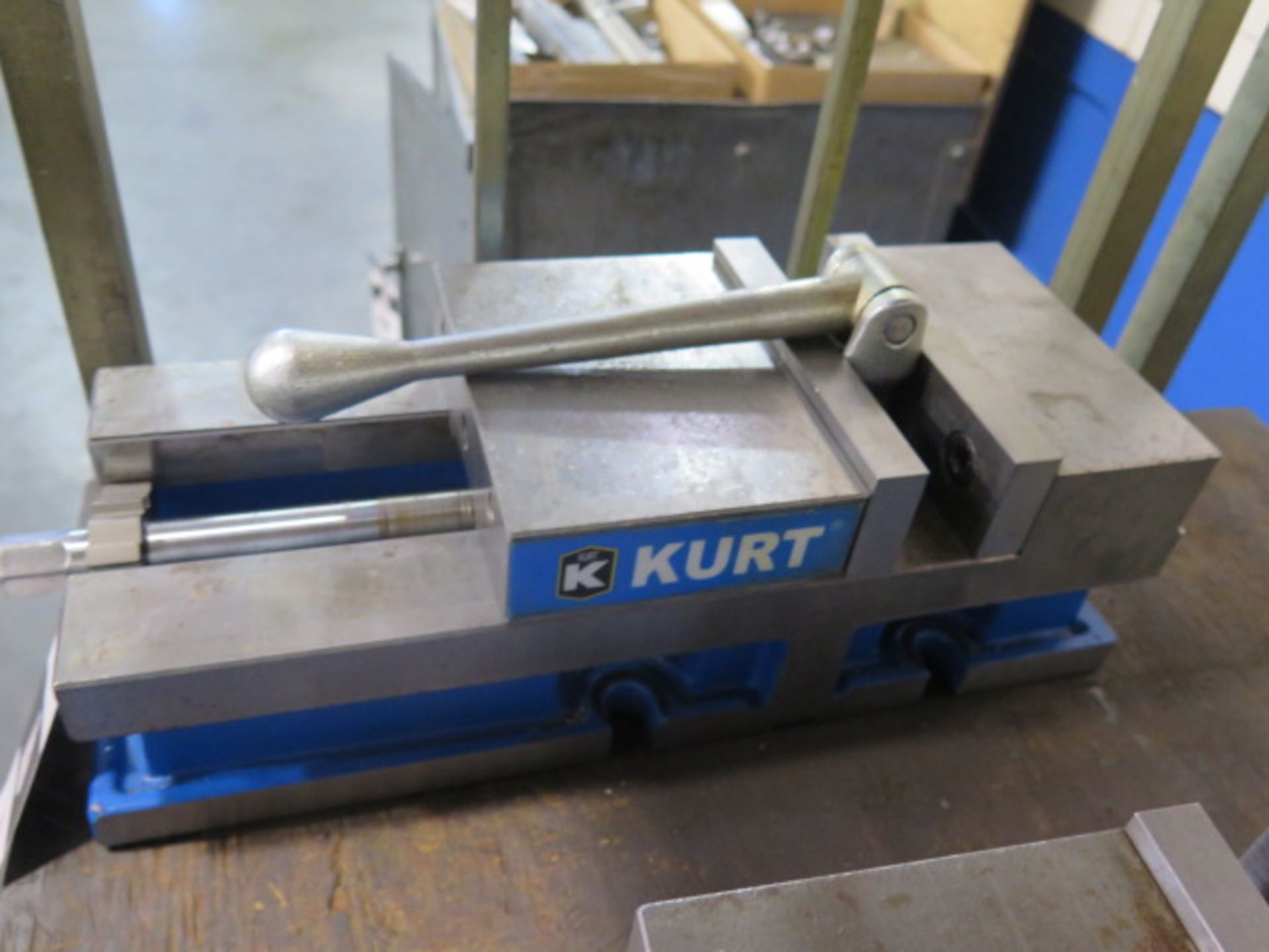 Kurt 3600V 6" Angle-Lock Vise (SOLD AS-IS - NO WARRANTY) - Image 3 of 5