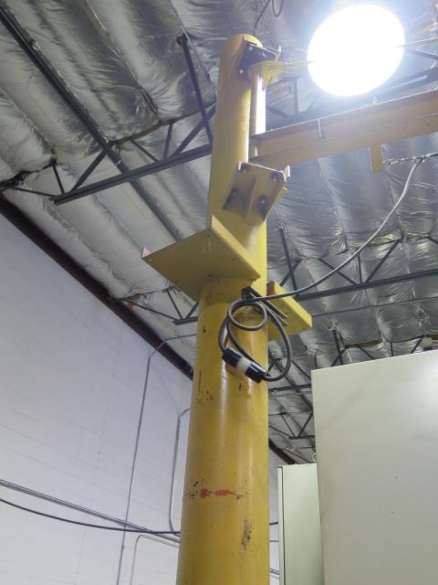 ¼ Ton Floor Mounted Jib Crane w/ Dayton 1-Ton Electric Hoist (SOLD AS-IS - NO WARRANTY) - Bild 4 aus 9