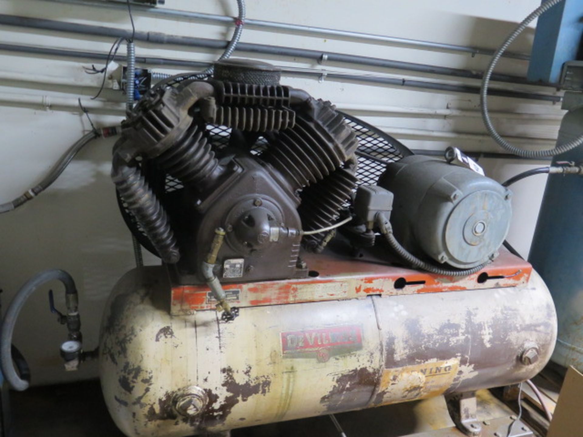 DeVilbiss 7.5Hp Horizontal Air Compressor w/ 3-Stage Pump, 80 Gallon Tank (CONDITION UNKNOWN) ( - Image 3 of 5