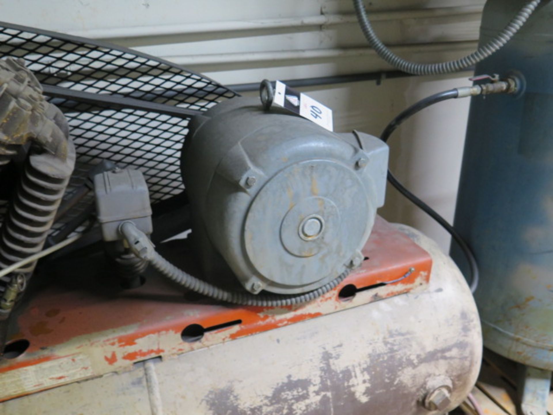 DeVilbiss 7.5Hp Horizontal Air Compressor w/ 3-Stage Pump, 80 Gallon Tank (CONDITION UNKNOWN) ( - Image 5 of 5