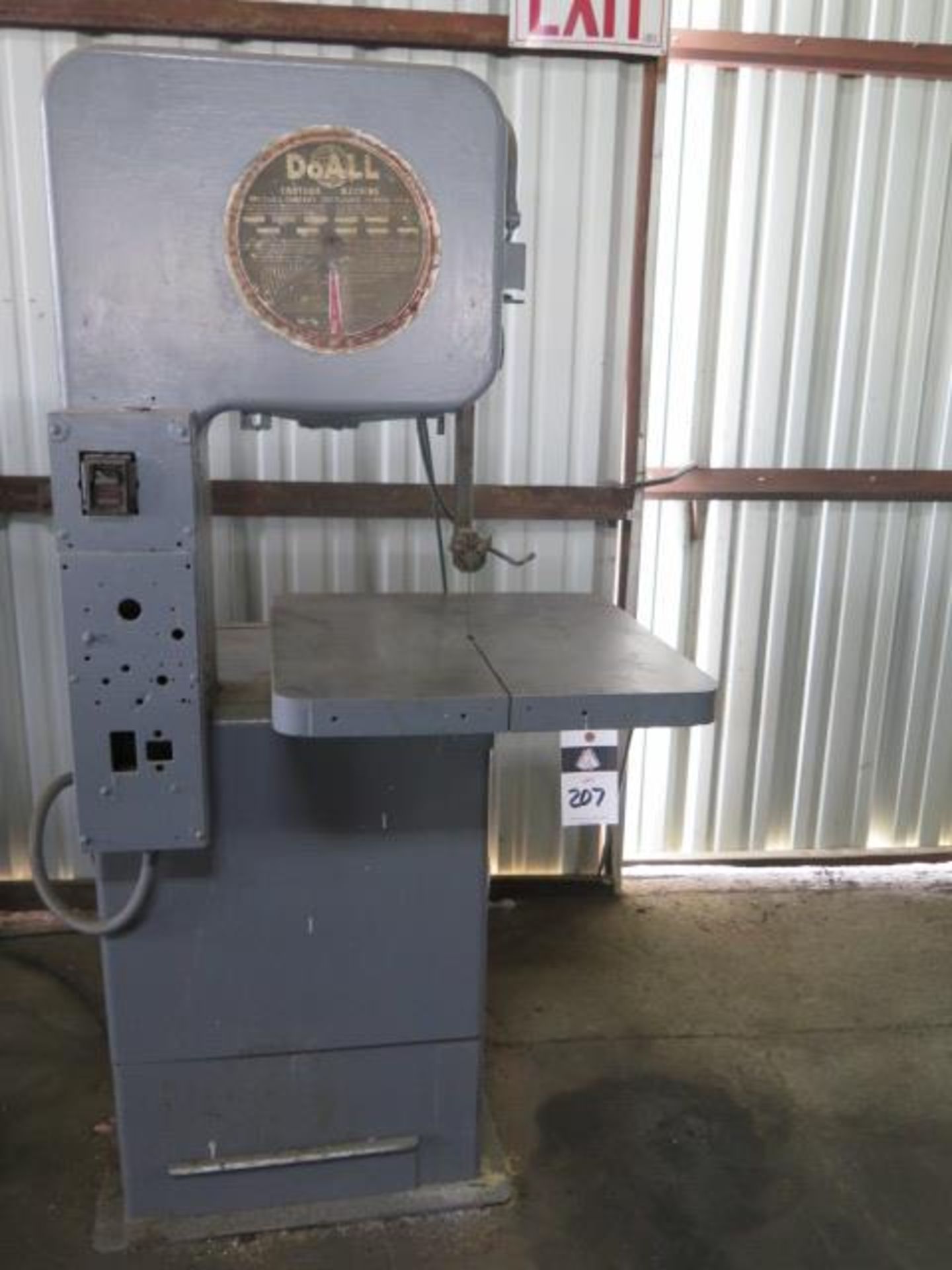 DoAll 1612-U 16” Vertical Band Saw s/n 146-631579 (SOLD AS-IS - NO WARRANTY)