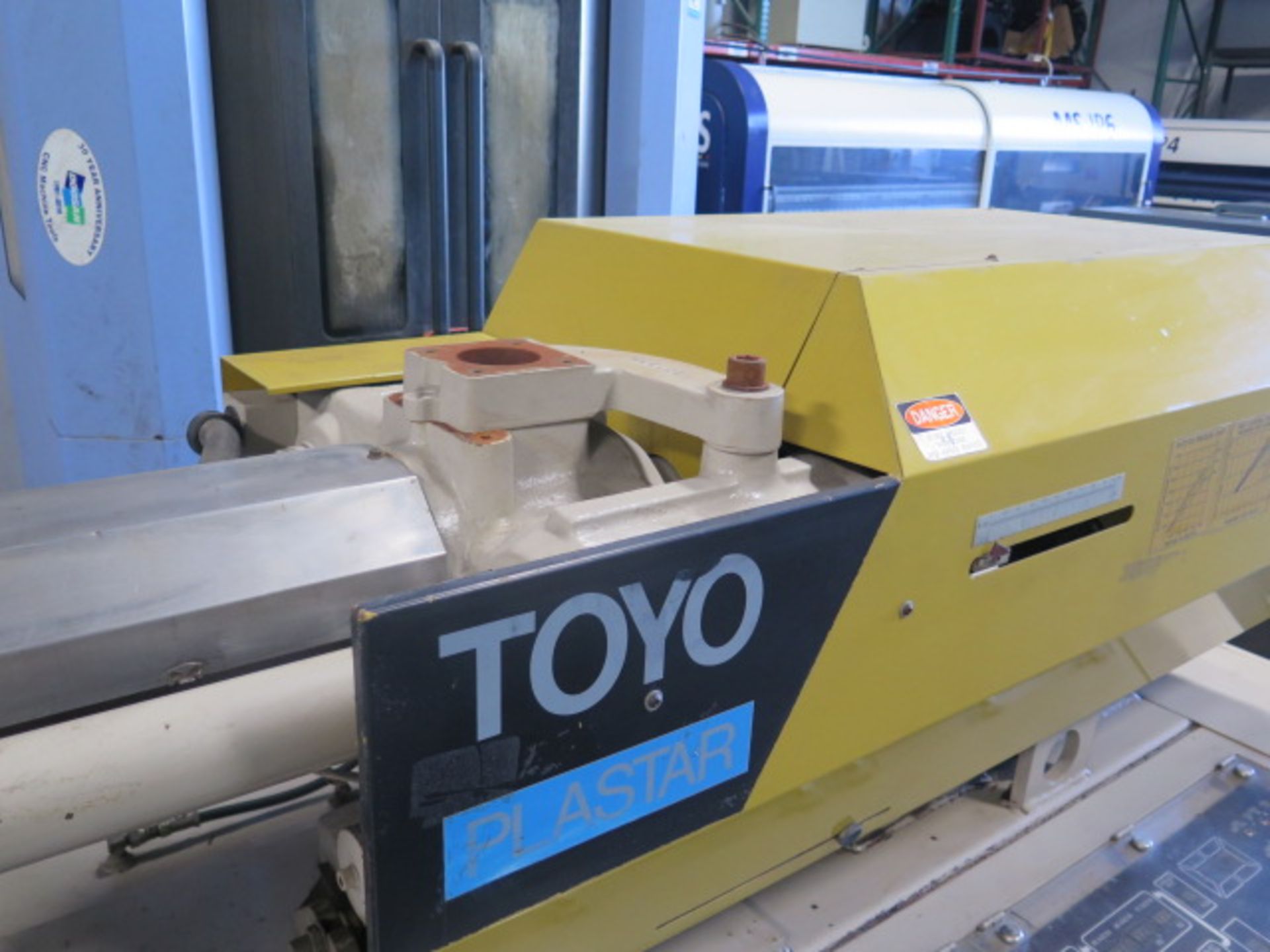 Toyo Machine “Plastar TM-200GS” 200 Ton Plastic Injection Molding Machine s/n 1033033, SOLD AS IS - Image 13 of 17