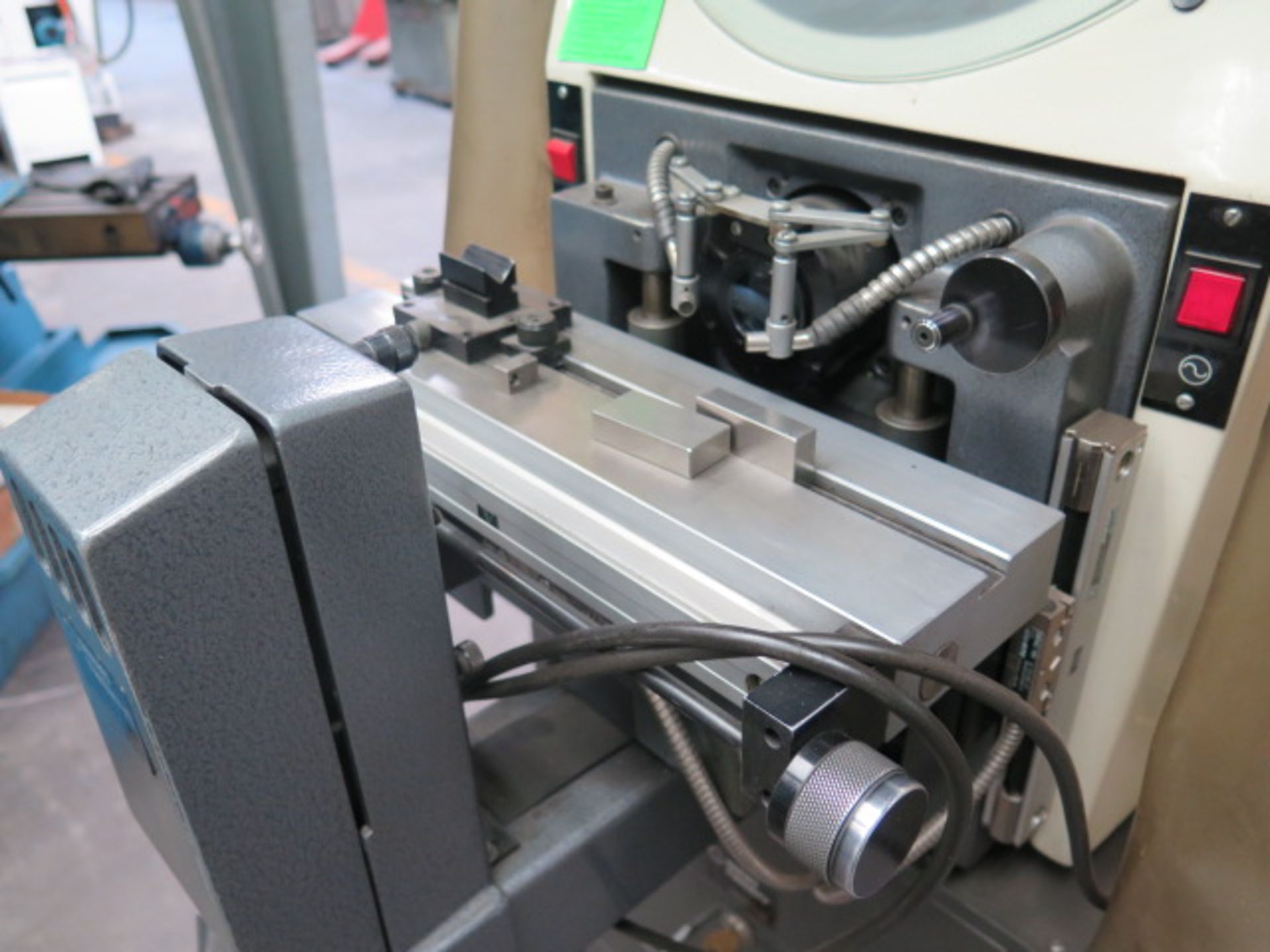 Gage Master mdl. 29GM4 13” Optical Comparator s/n 143473186 w/ J&L Metrology G1 Prog DRO, SOLD AS IS - Image 5 of 12