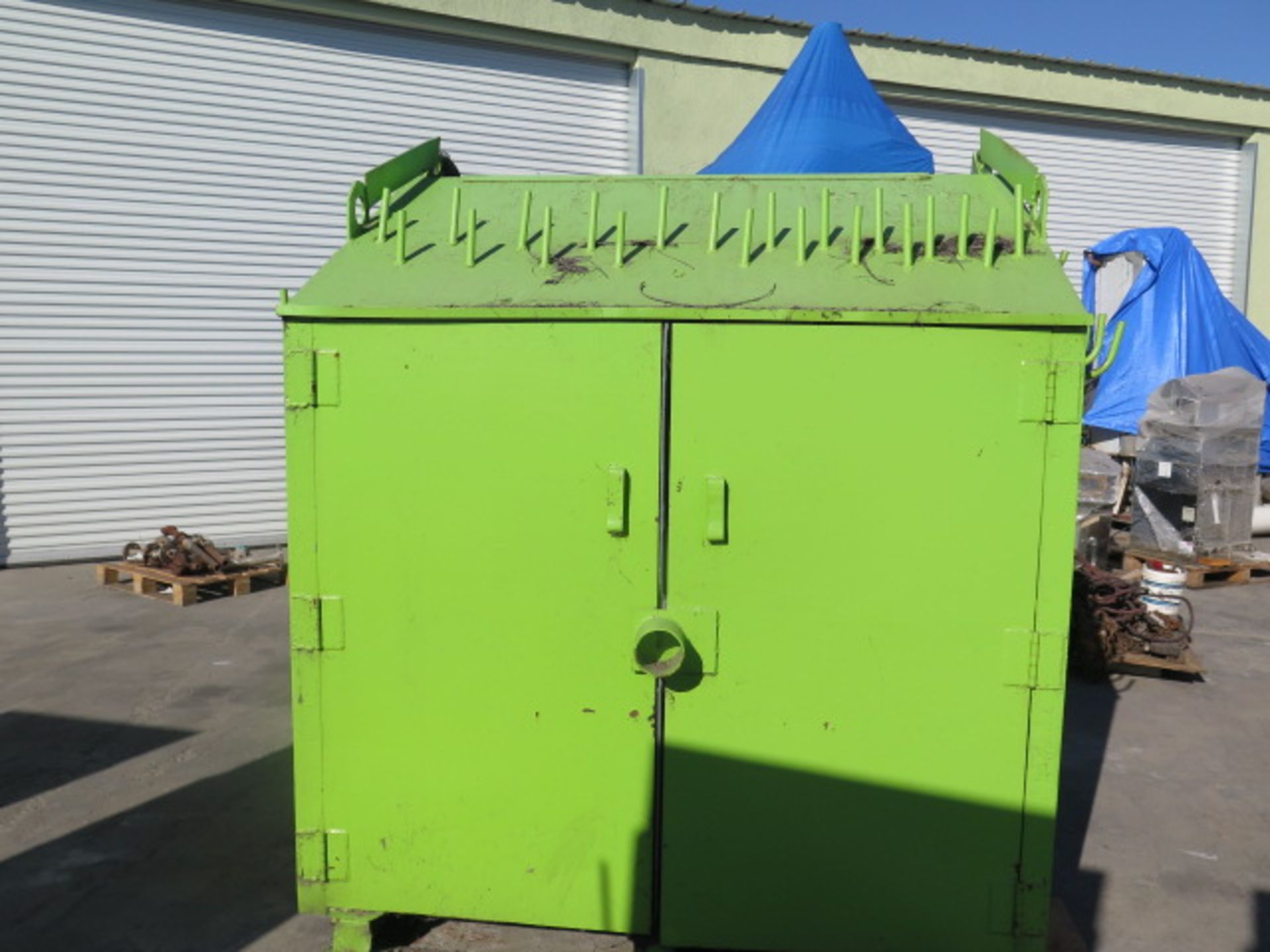 Large Job Site Storage Cabinet (SOLD AS-IS - NO WARRANTY) - Image 2 of 5