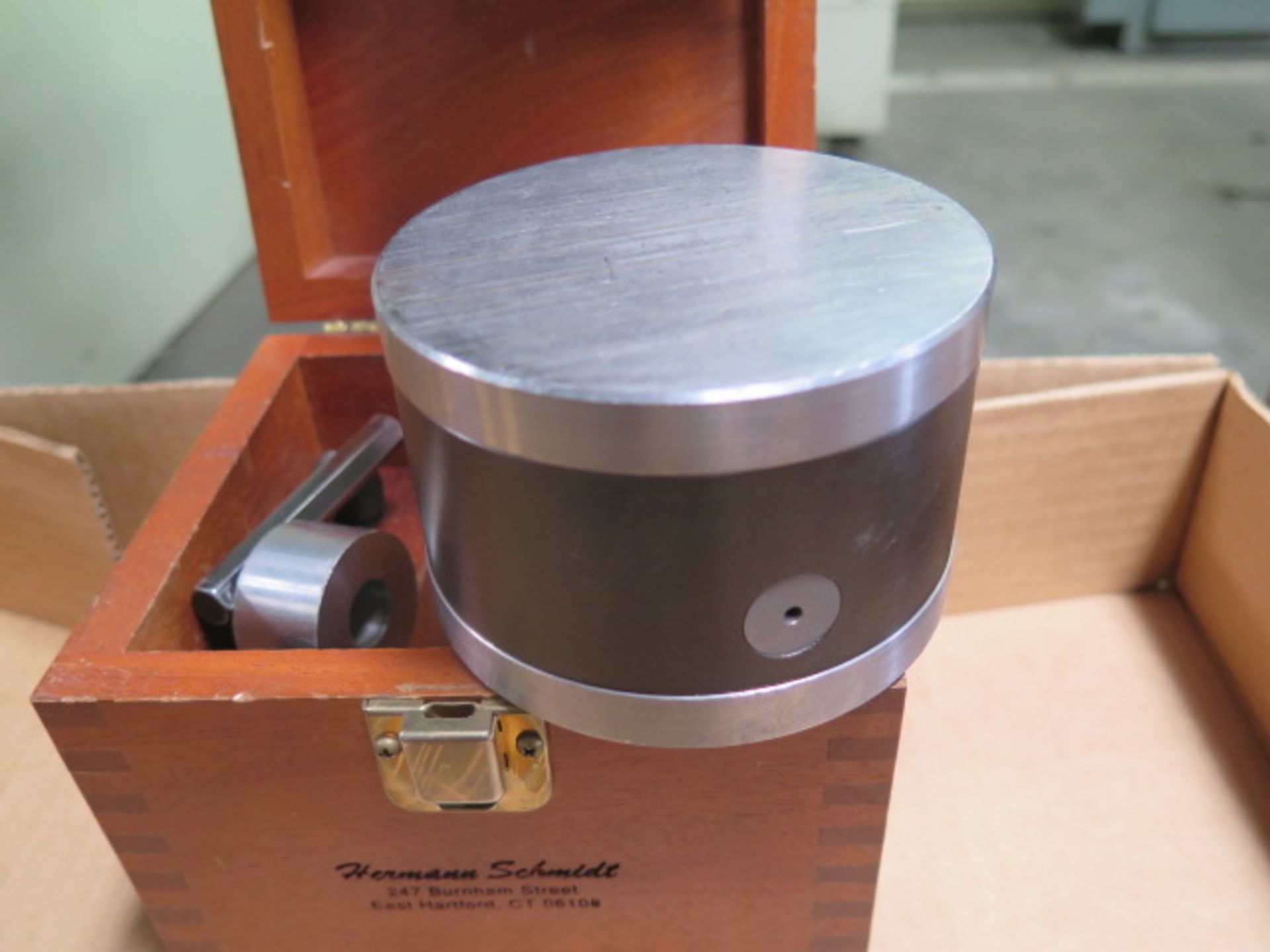 Hermann Schmidt 4" Dia. Magnetic Chuck (SOLD AS-IS - NO WARRANTY) - Image 3 of 7