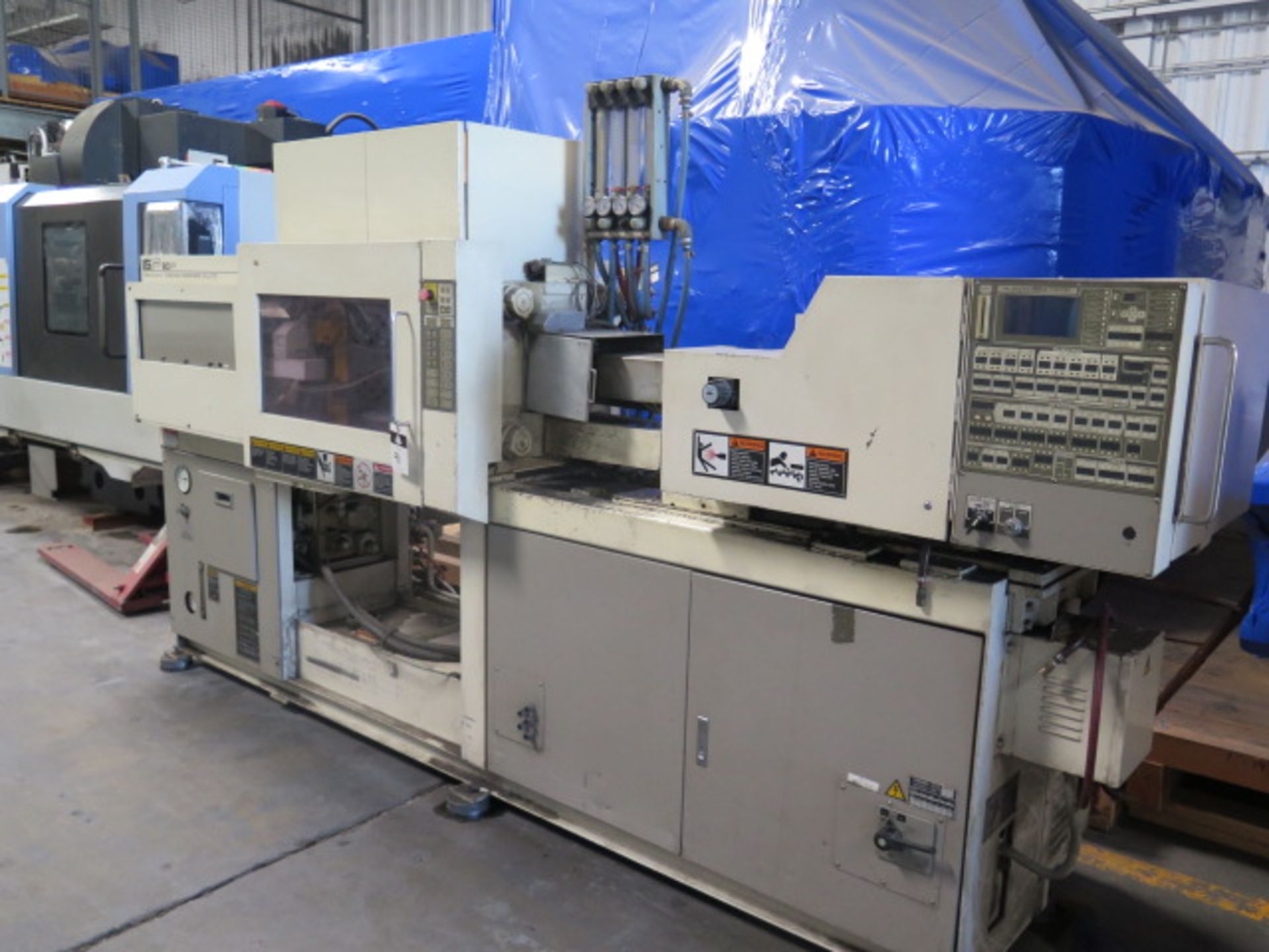 1996 Toshiba ISF60PS10-1.5B 60 Ton Plastic Injection Molding Machine s/n 663004 w/ SOLD AS IS - Image 4 of 15