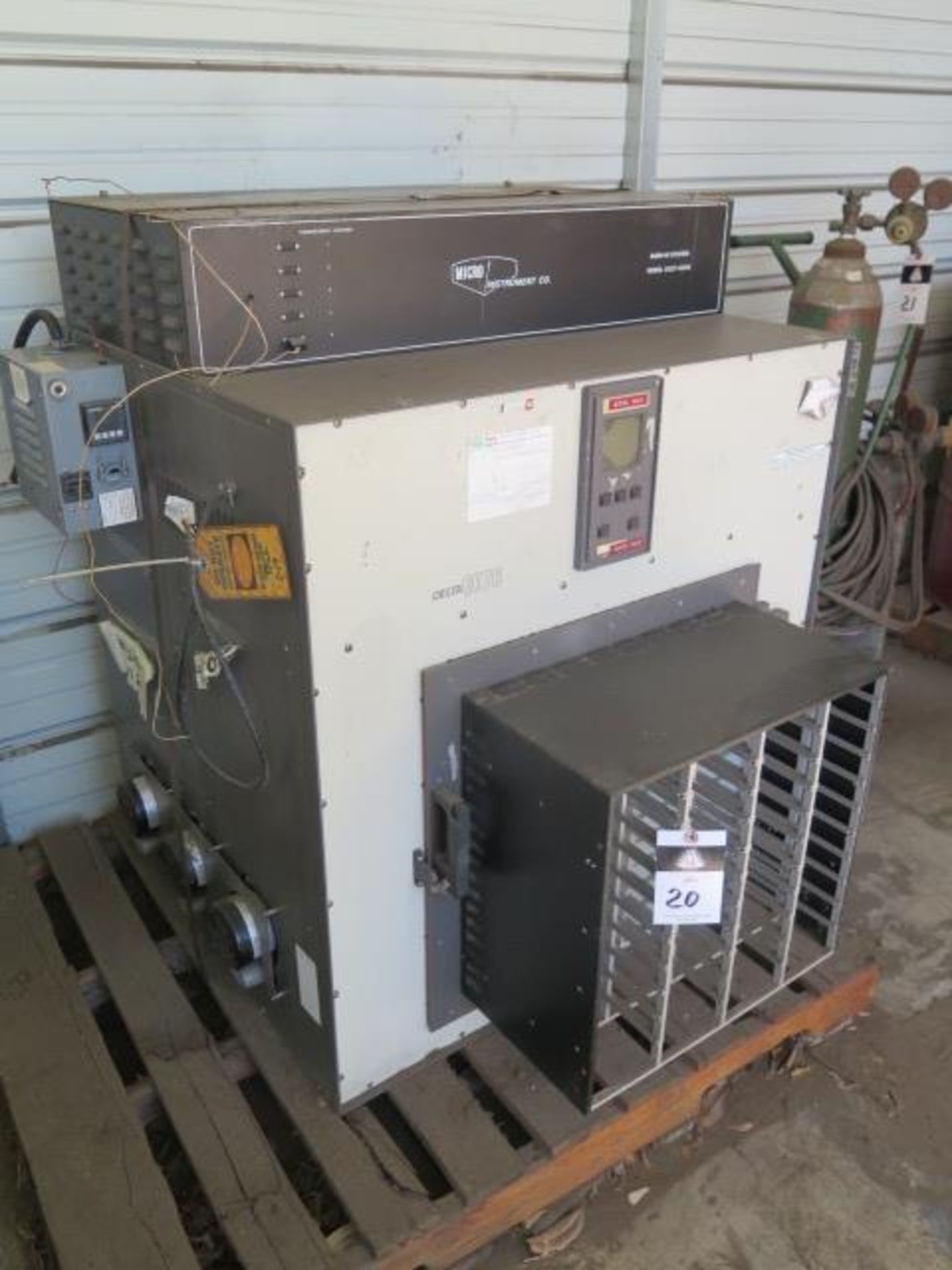 Micro Instruments 6327-6356 Burn-In System w/ Delta 9076, Digital Controls,200 Deg C Max, SOLD AS IS - Image 2 of 12