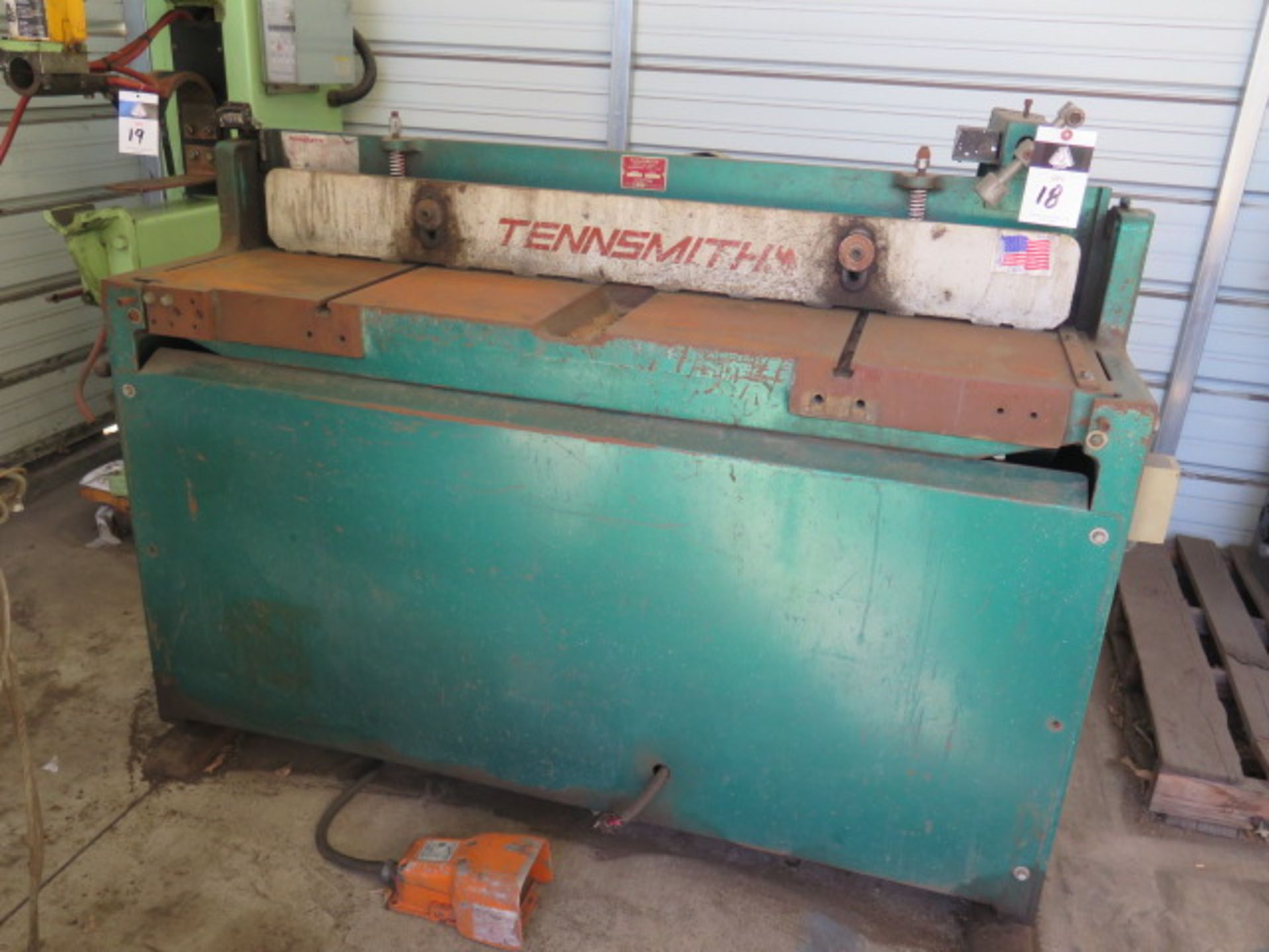 Tennsmith H52 52” Power Shear s/n 13948 w/ Dial Back Gauge (SOLD AS-IS - NO WARRANTY)