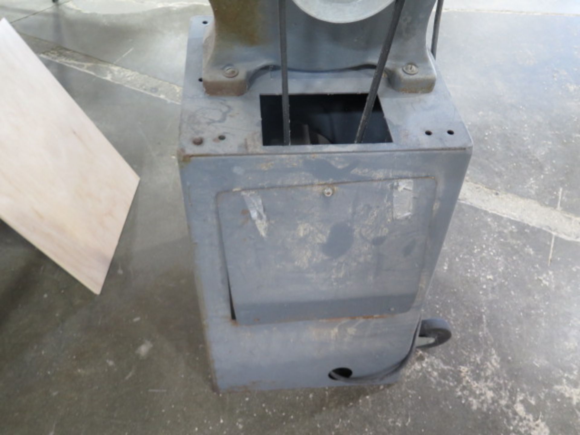 Rockwell 14” Vertical Band Saw w/ Stand (SOLD AS-IS - NO WARRANTY) - Image 3 of 6