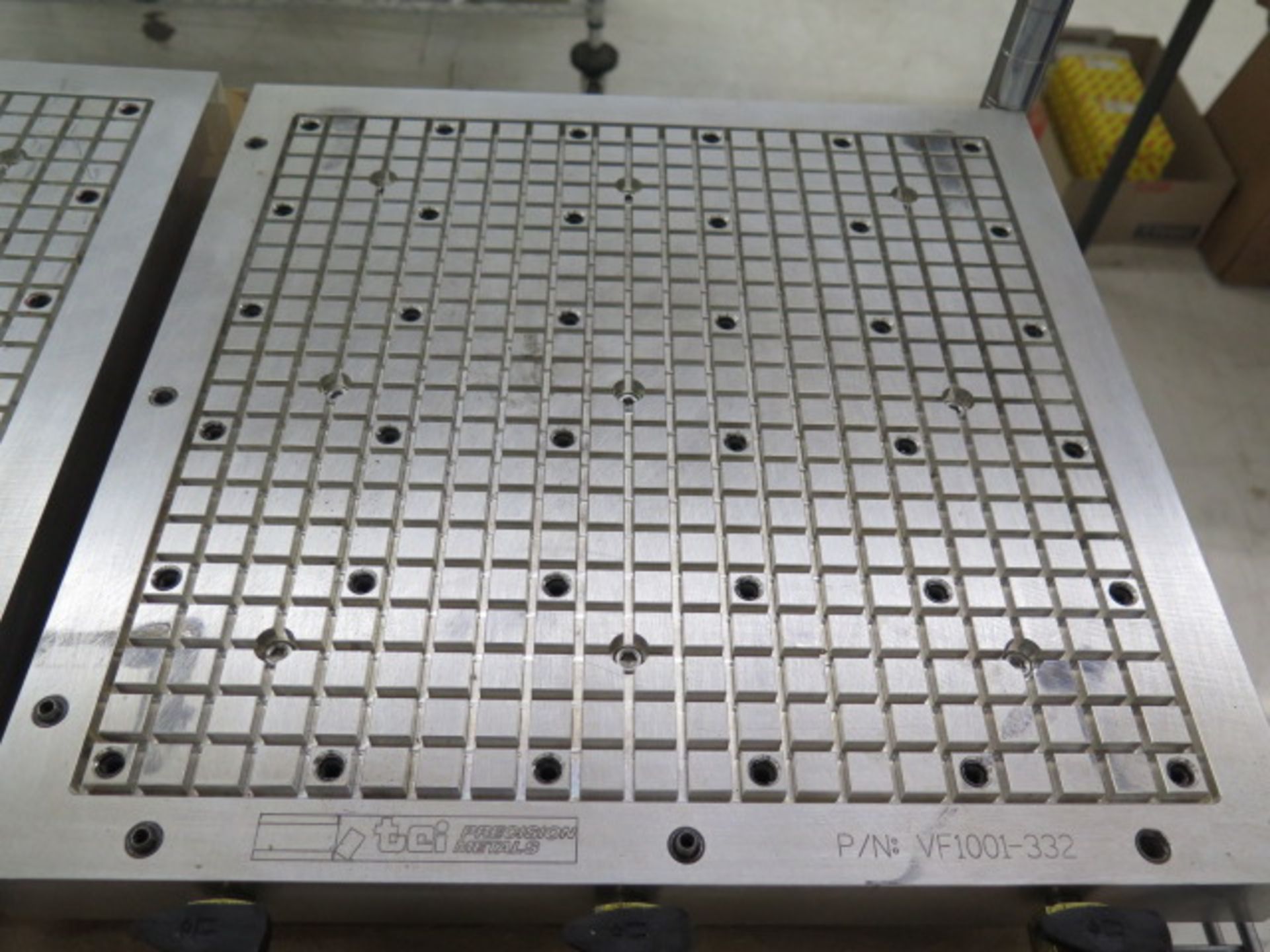 Vacuum Fixture Plate w/ Valves (SOLD AS-IS - NO WARRANTY) - Bild 2 aus 5