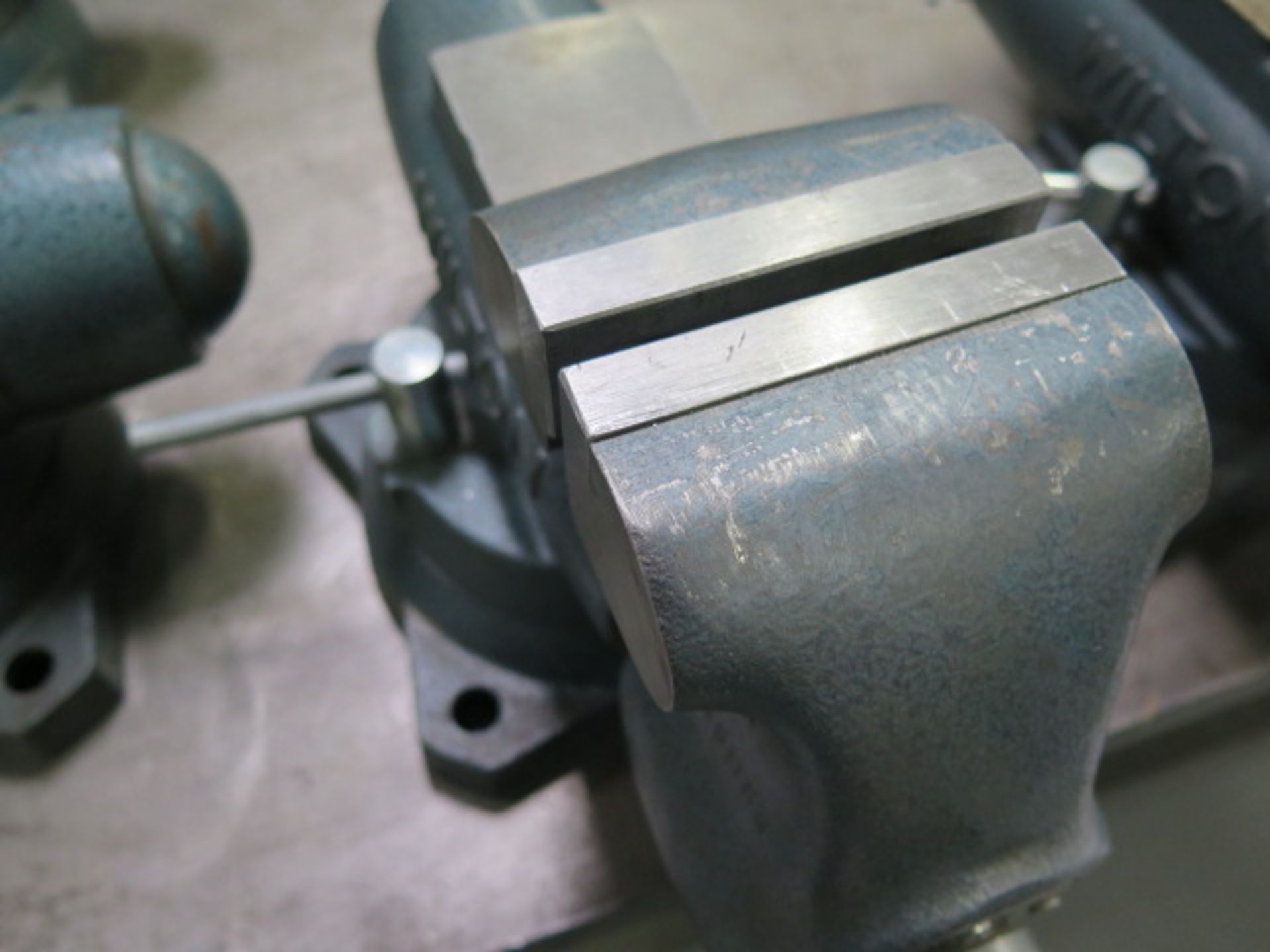 Wilton mdl. 400 4" Bench Vise (SOLD AS-IS - NO WARRANTY) - Image 3 of 7