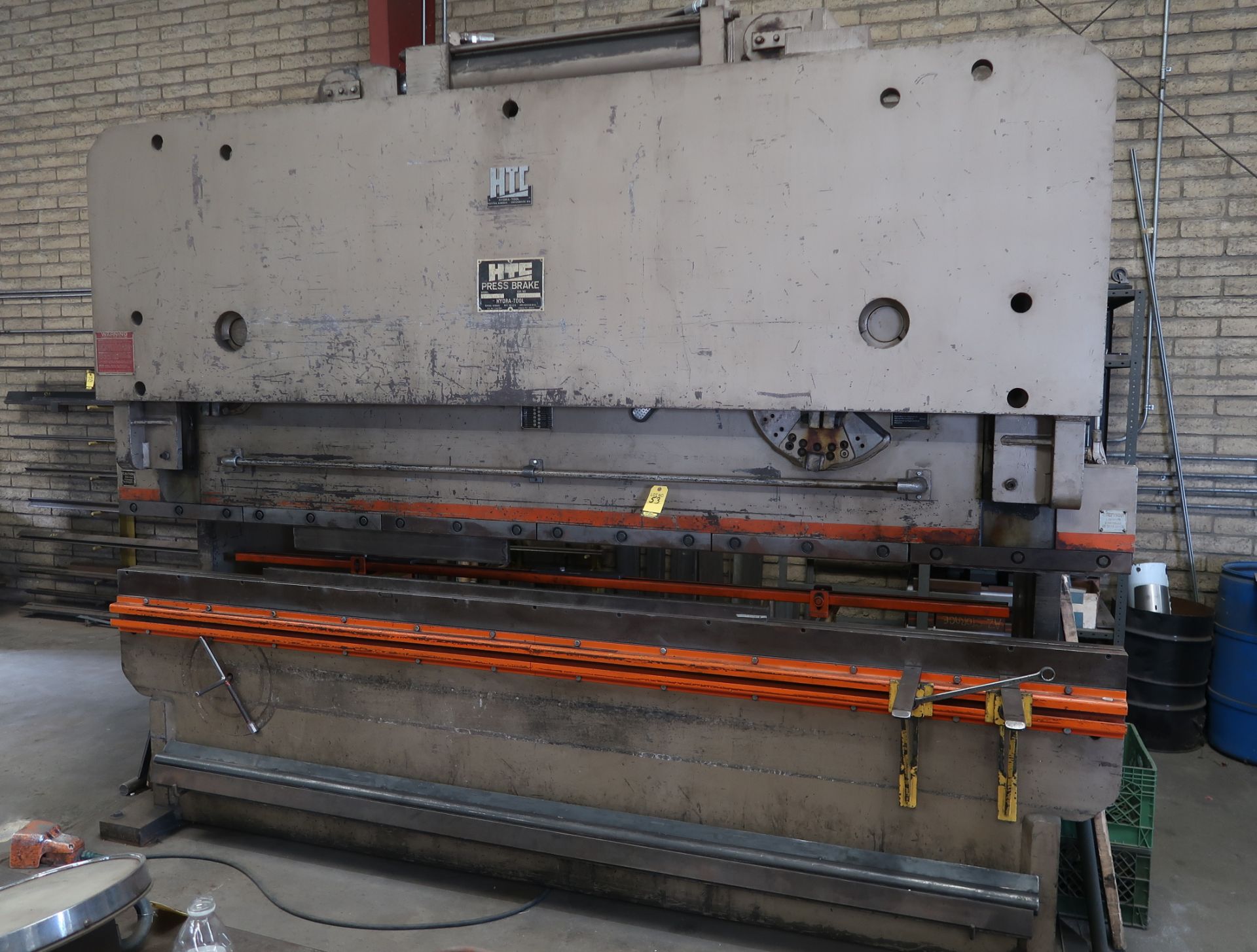 HTC 12' X 200-TON HYDRAULIC PRESS BRAKE, MDL. 200-12H, SN. 2852541 W/SET OF DIES - Image 2 of 6