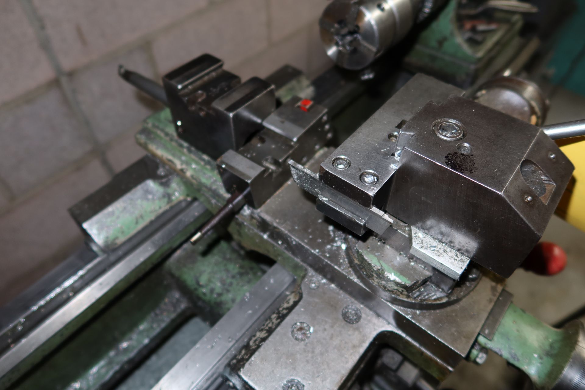 ROCKWELL 13 X 24 ENGINE LATHE W/3-JAW CHUCK, KDK TOOL POST & HOLDERS, DRILL CHUCK, ETC. - Image 5 of 8