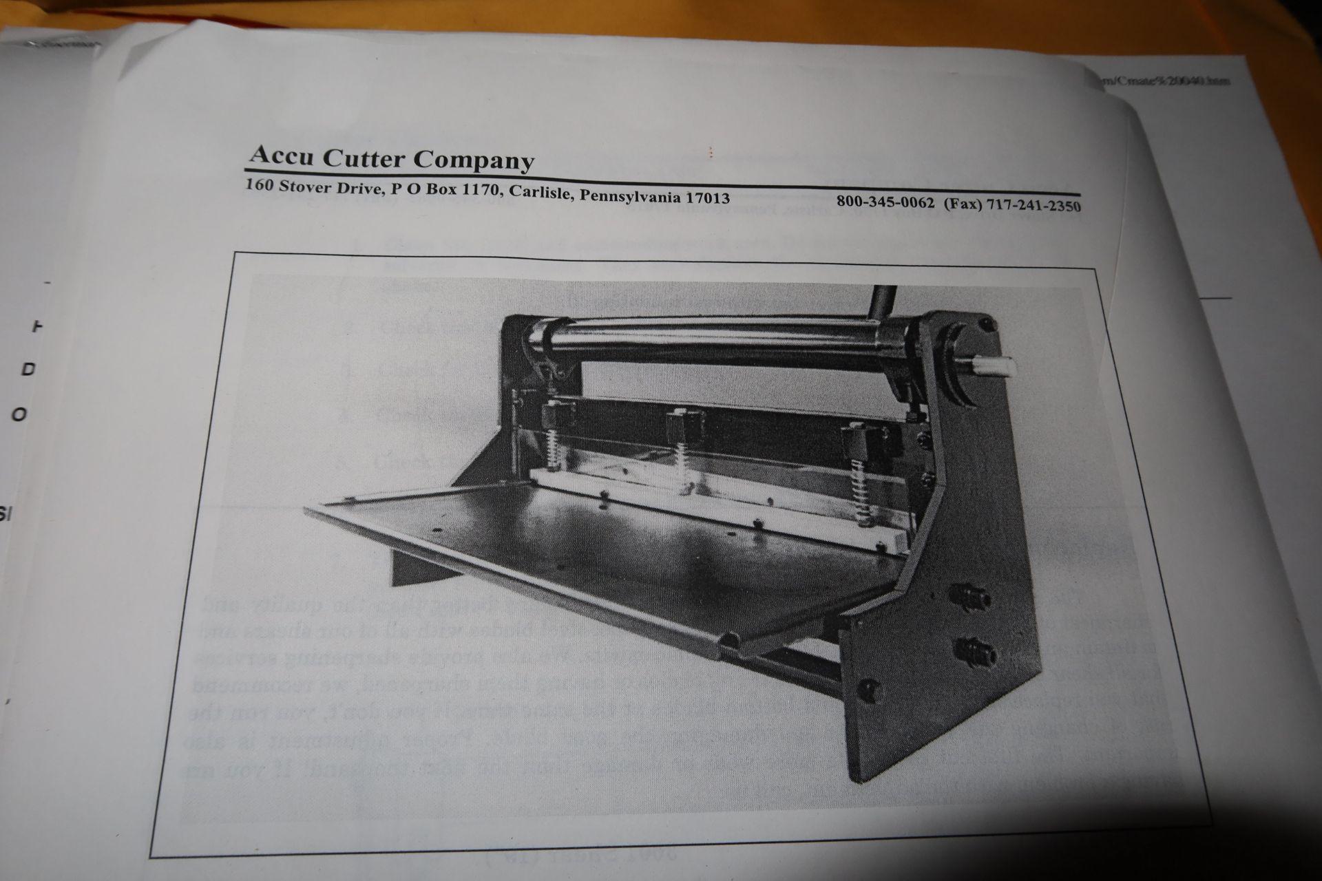 ACCUCUTTER 25" BENCH SHEAR 14GA ALUMINUM, ETC. W/SPARE KNIVES - Image 3 of 3