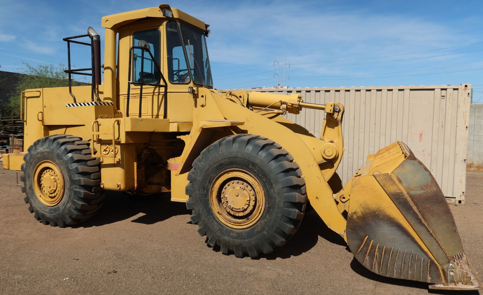 ONLINE PUBLIC AUCTION: MULTIPLE CONSIGNOR, WHEEL LOADERS, EXCAVATORS, INDUSTRIAL SEWING MACHINES, SS PNEUMATIC ACTUATED VALVES, LATHE, MILL, ETC