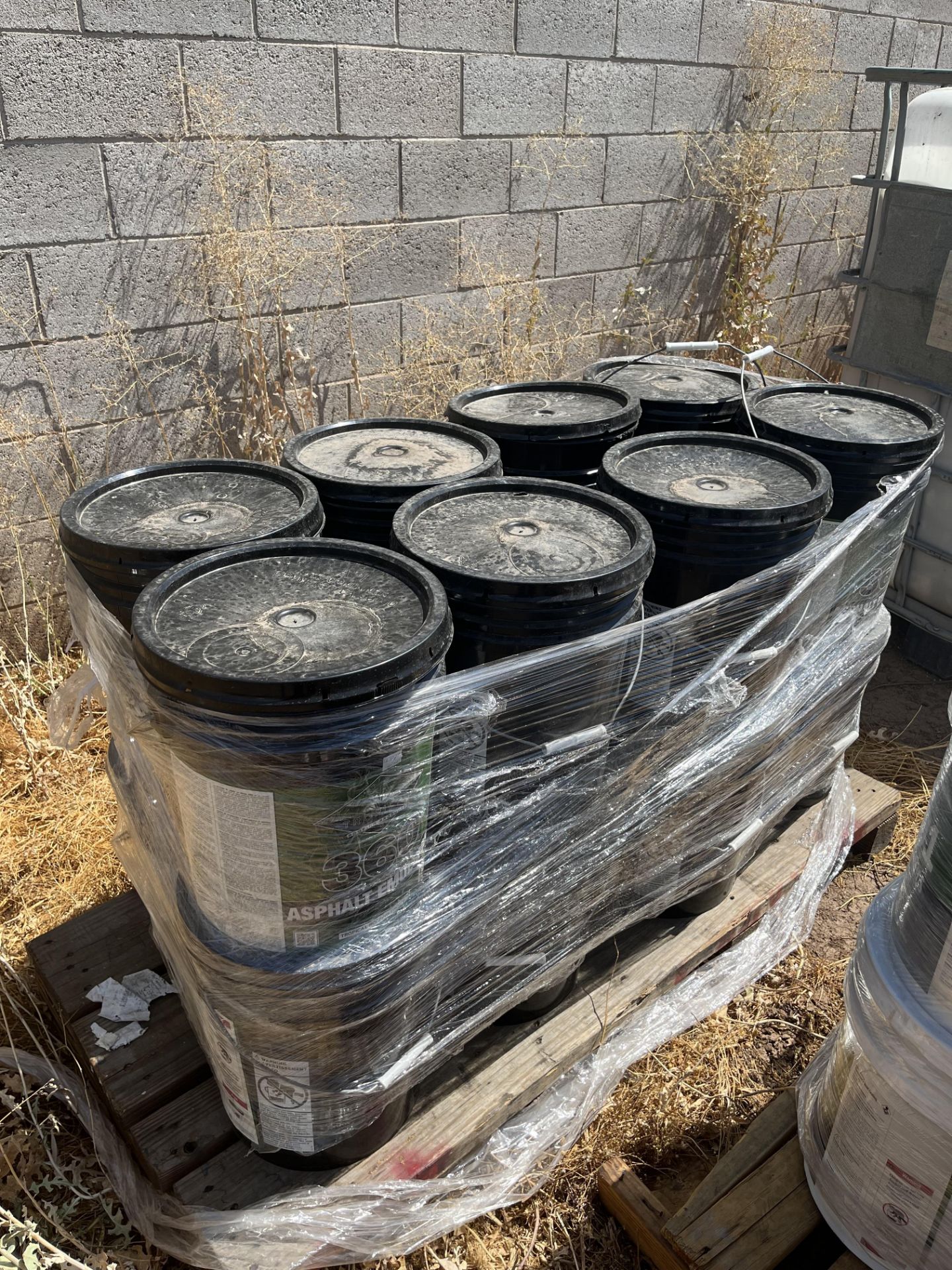 LOT PALLET OF TROPICAL ROOFING PRODUCTS 360 ASPHALT EMULSION, 5 GAL BUCKETS