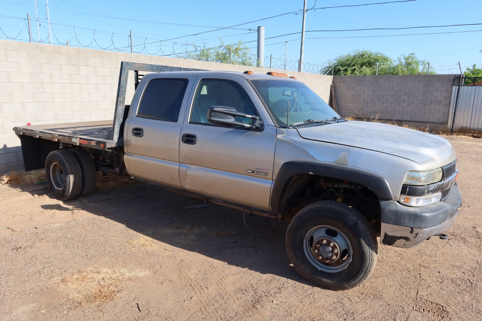 2002 CHEVROLET 3500 LT HD DIESEL 9' FLATBED, CREW CAB, TRUCK LOOKS LIKE HELL, BUT RUNS GREAT. 30290