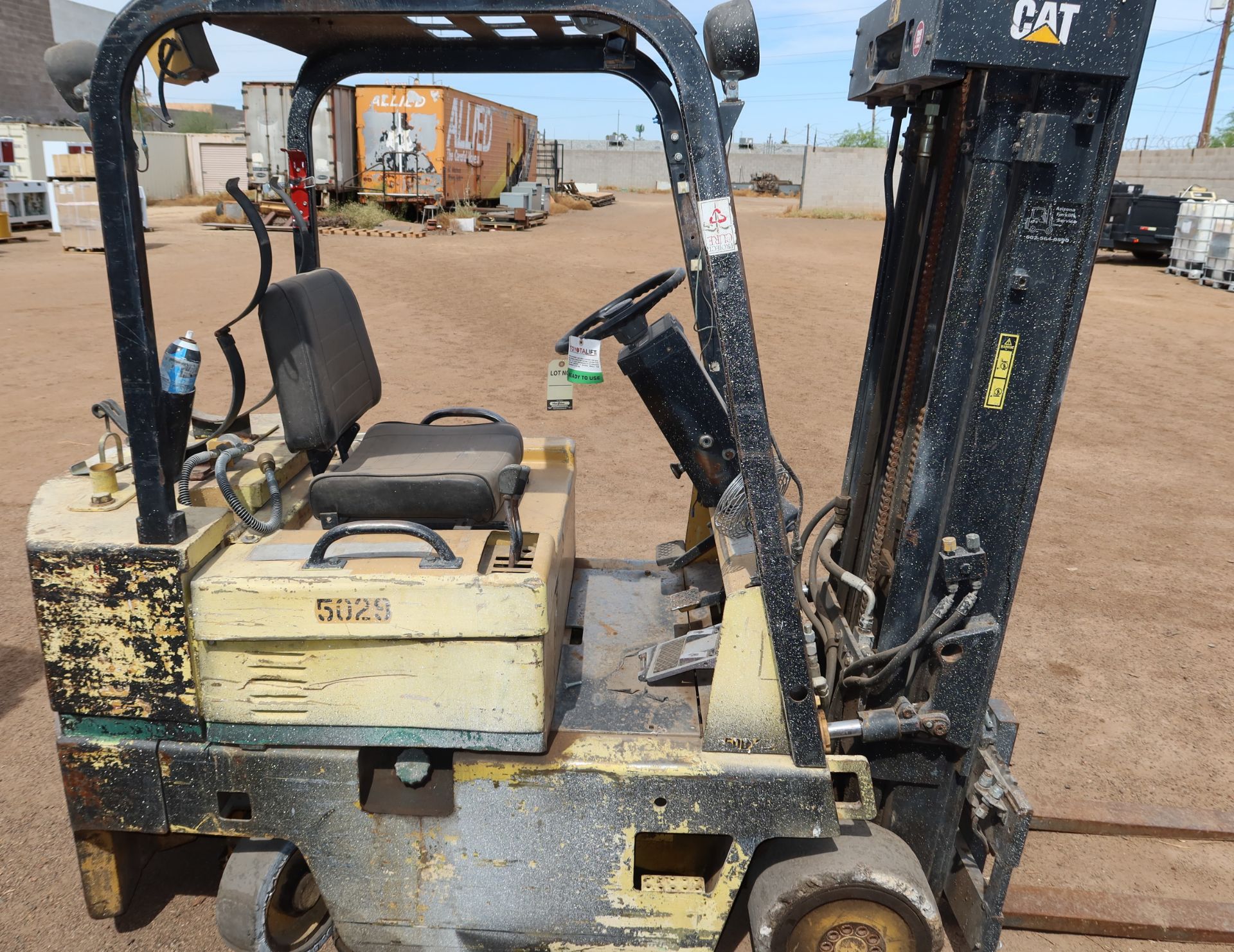 CATERPILLAR 4000# PROPANE FORKLIFT, TRI-MAST, MDL. T50DSA, TIRES S-18X8X12 - Image 3 of 6