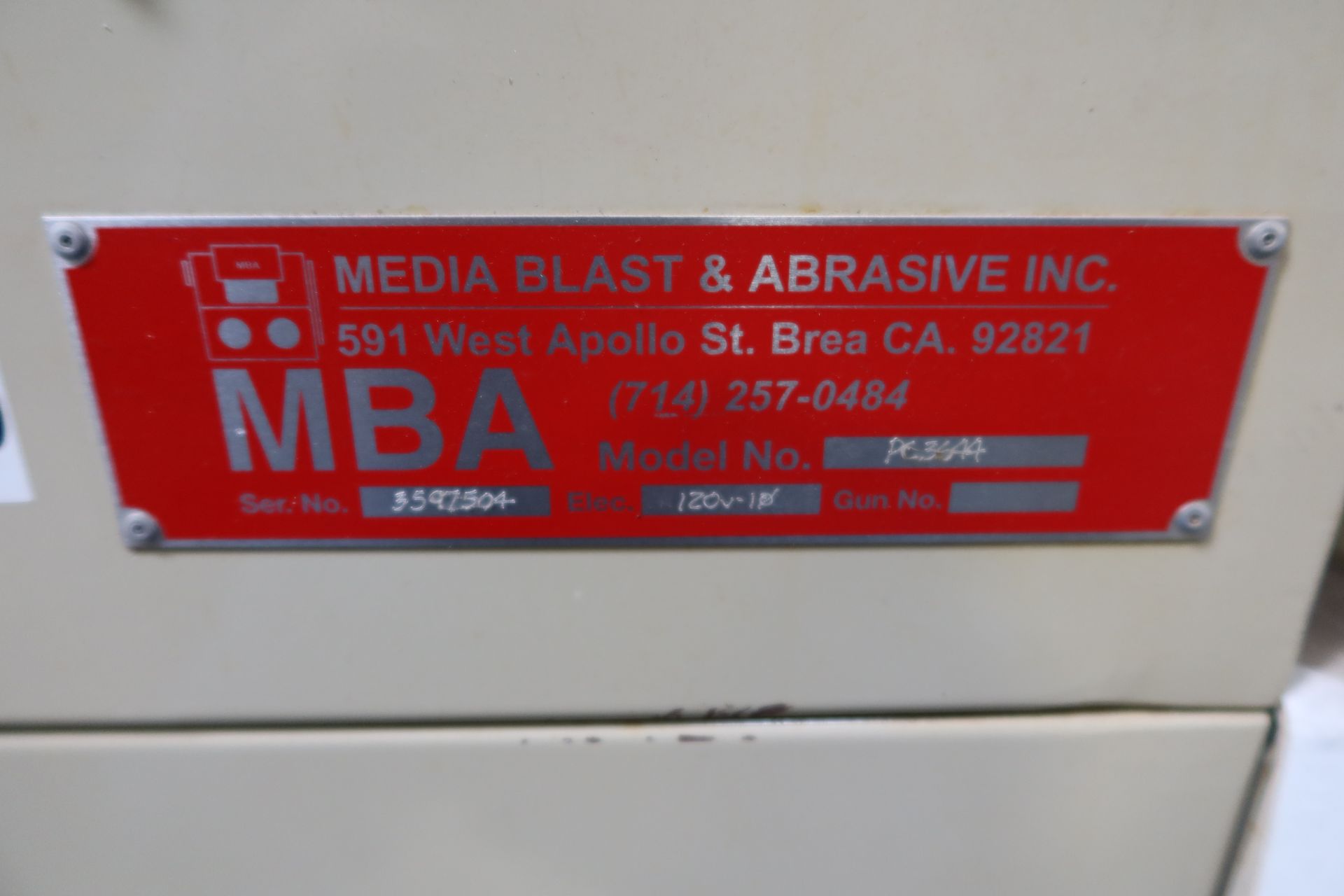 MBA MEDIA BLAST DOWN DRAFT TABLE MDL. PC3644, SN. 3597504 120V - Image 2 of 2