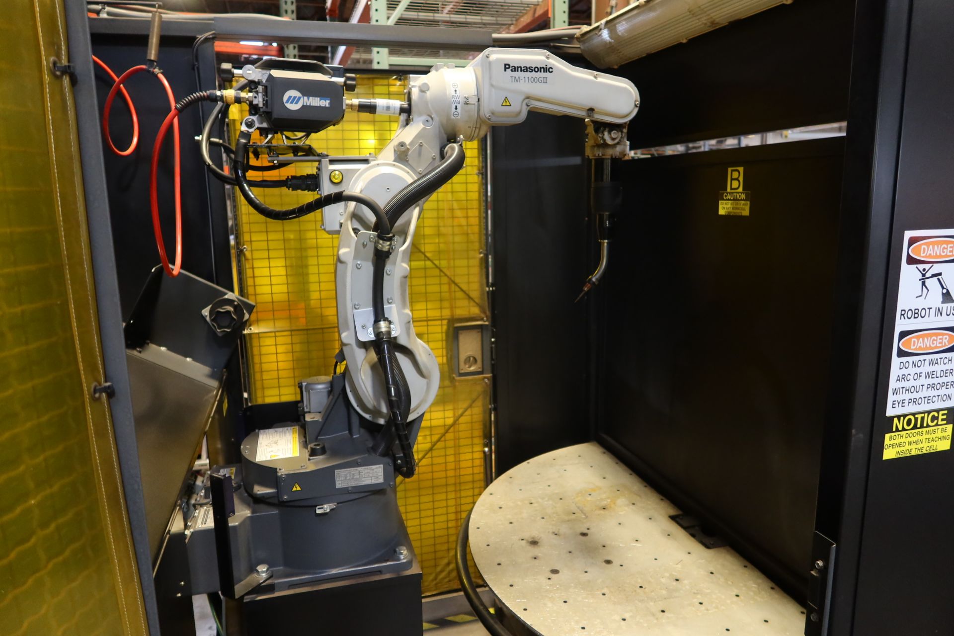 ROBOTIC GMAW WELDING CELL: 2015 MILLER PANASONIC PERFORMARC ROBOTIC WELDING SYSTEM MDL. PA250M SN. - Image 8 of 14